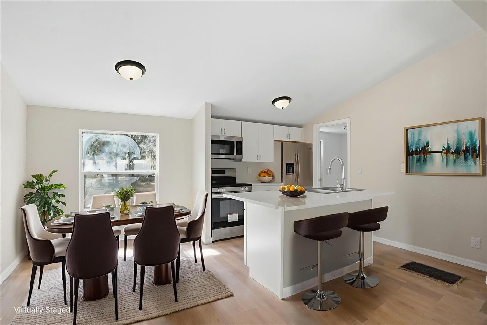 Image 10 of 34 For 3948 Klett Path