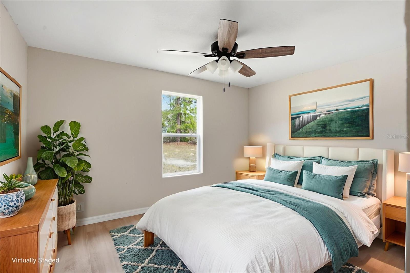 Image 17 of 34 For 3948 Klett Path