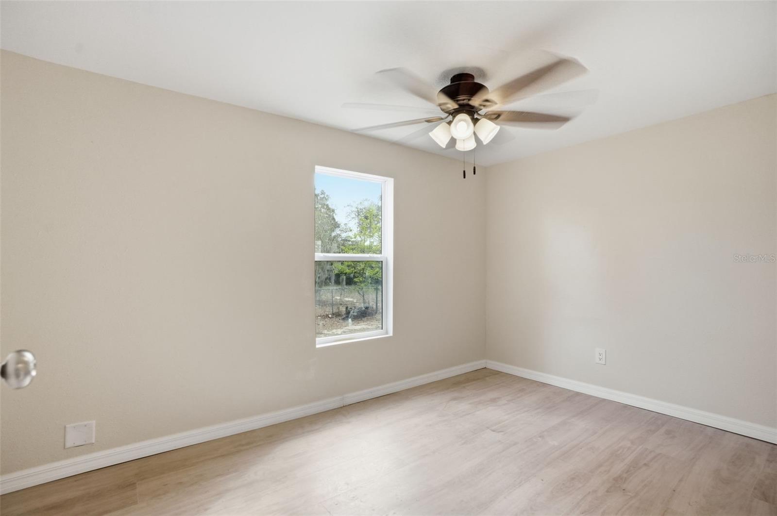 Image 20 of 34 For 3948 Klett Path