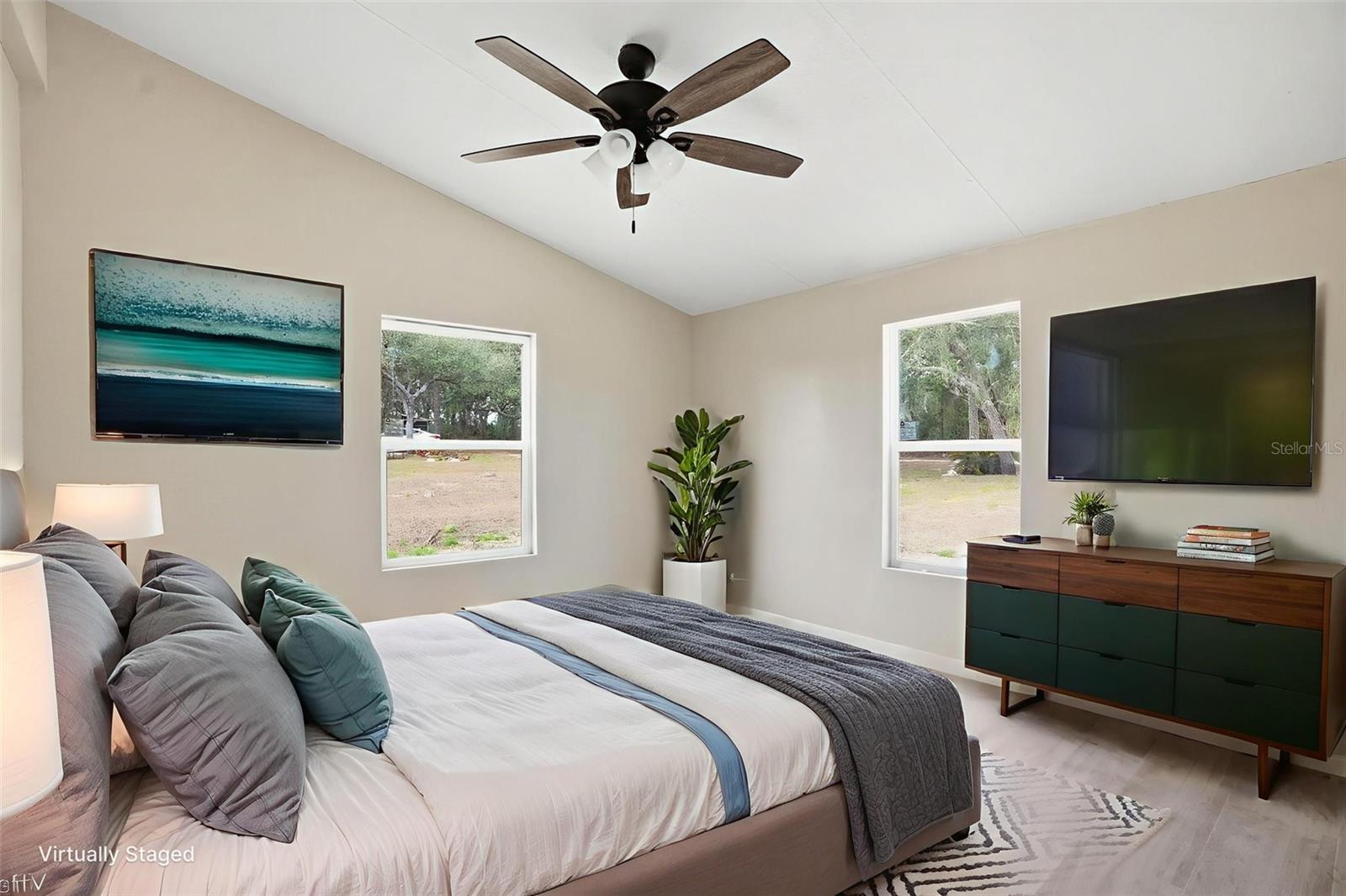 Image 24 of 34 For 3948 Klett Path