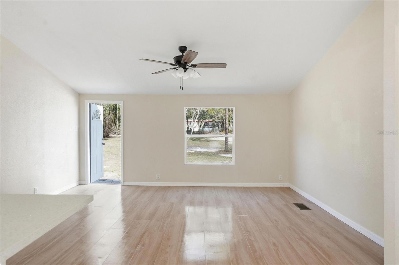 Image 7 of 34 For 3948 Klett Path