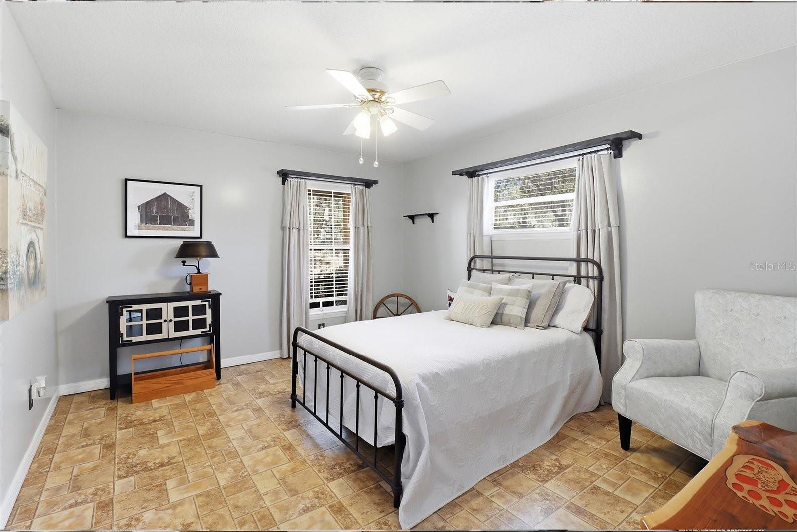 Image 17 of 47 For 5717 Nobis Circle