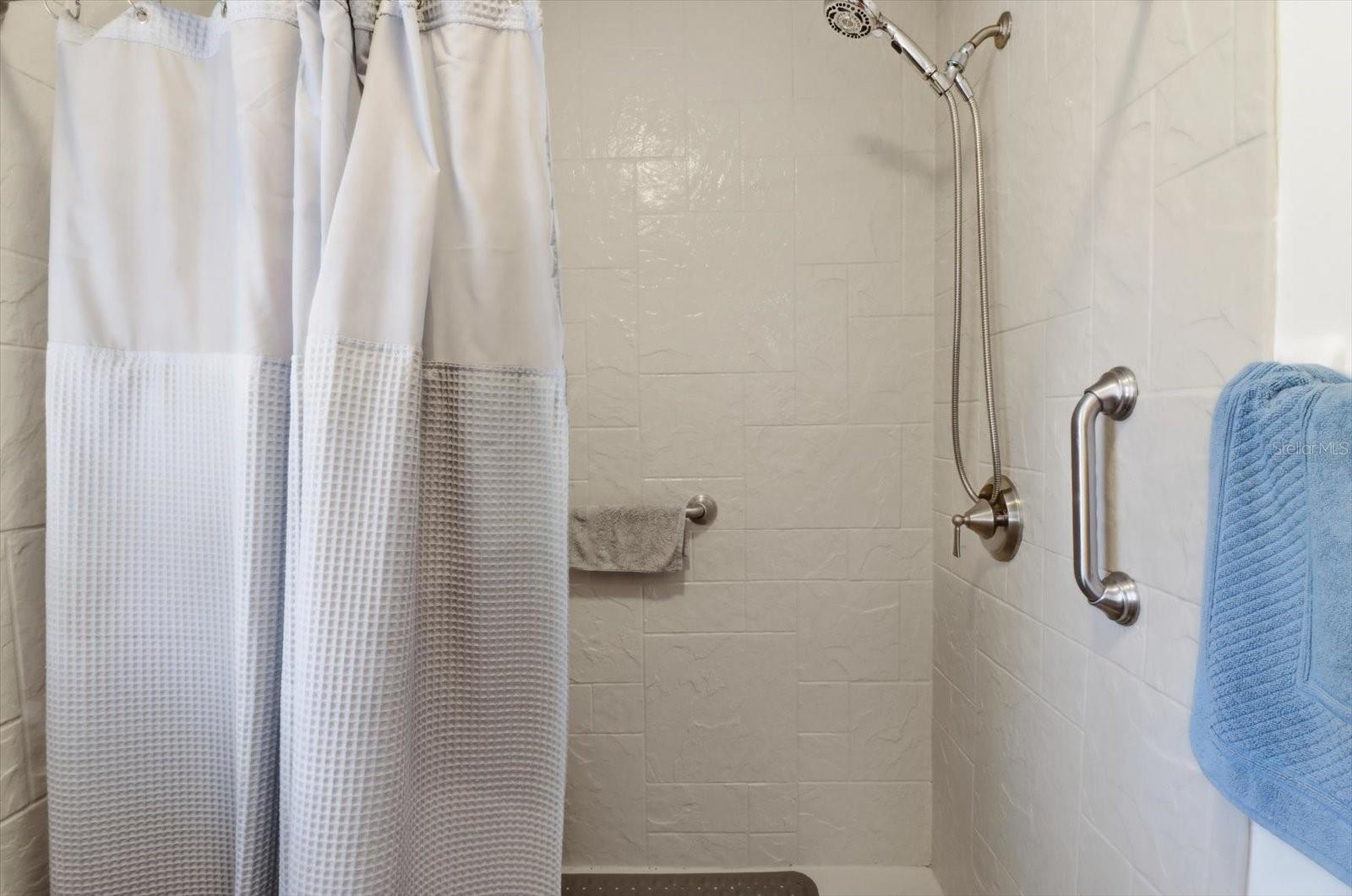 Image 23 of 47 For 5717 Nobis Circle