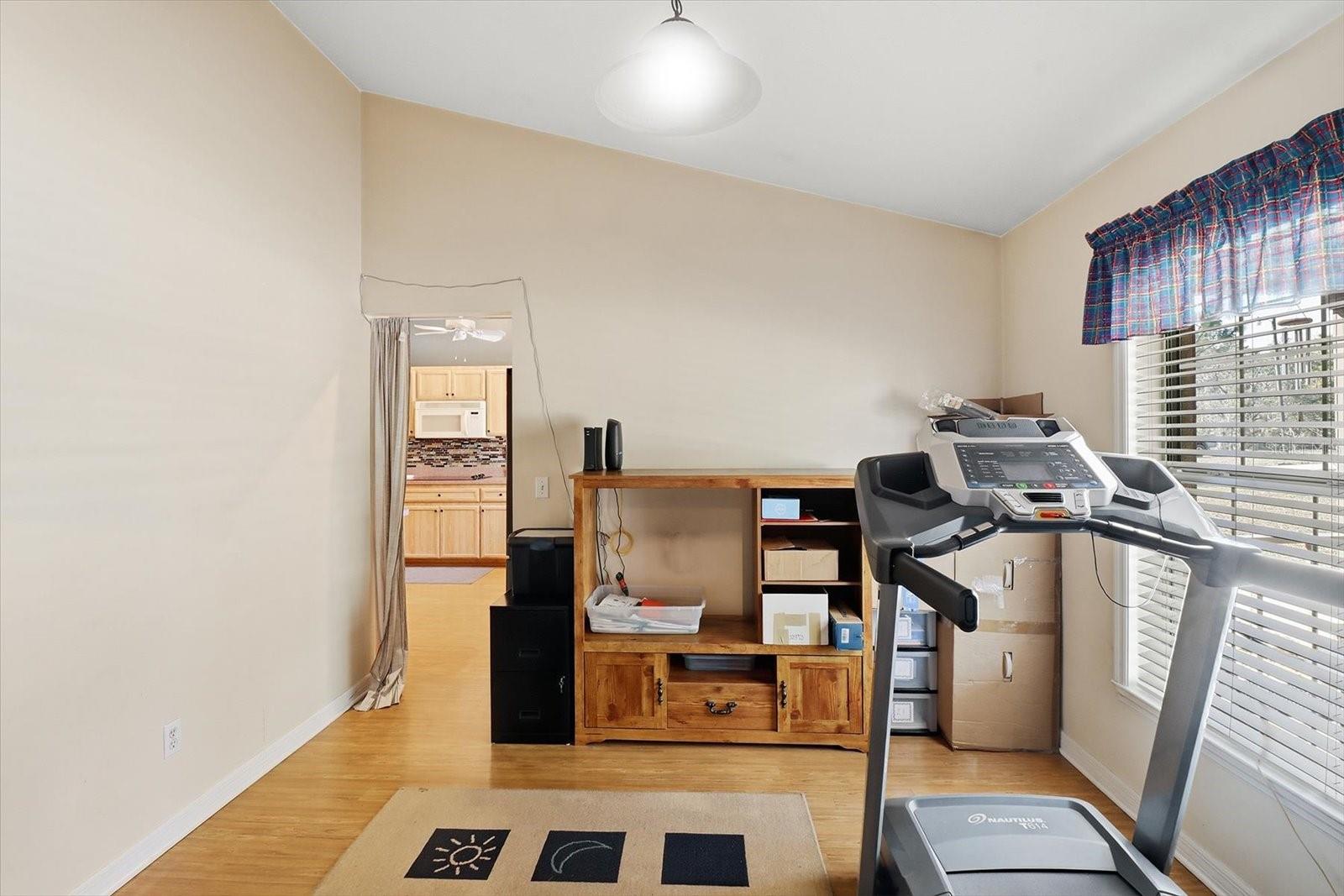 Image 25 of 47 For 5717 Nobis Circle