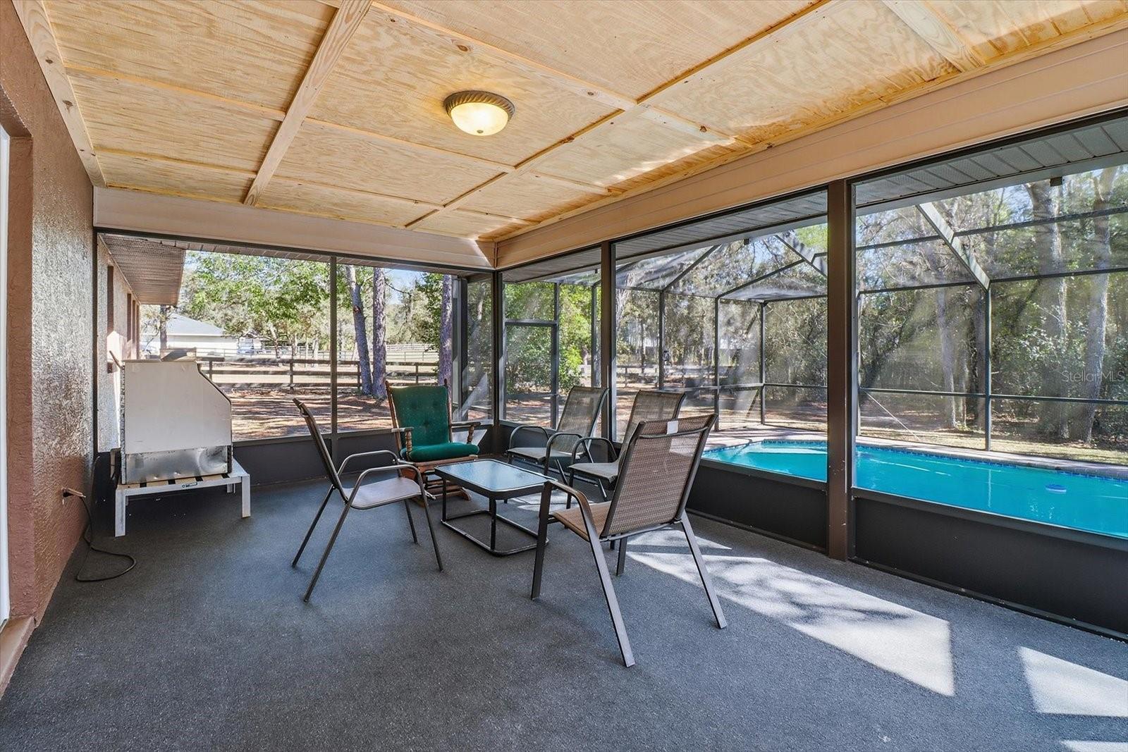 Image 29 of 47 For 5717 Nobis Circle