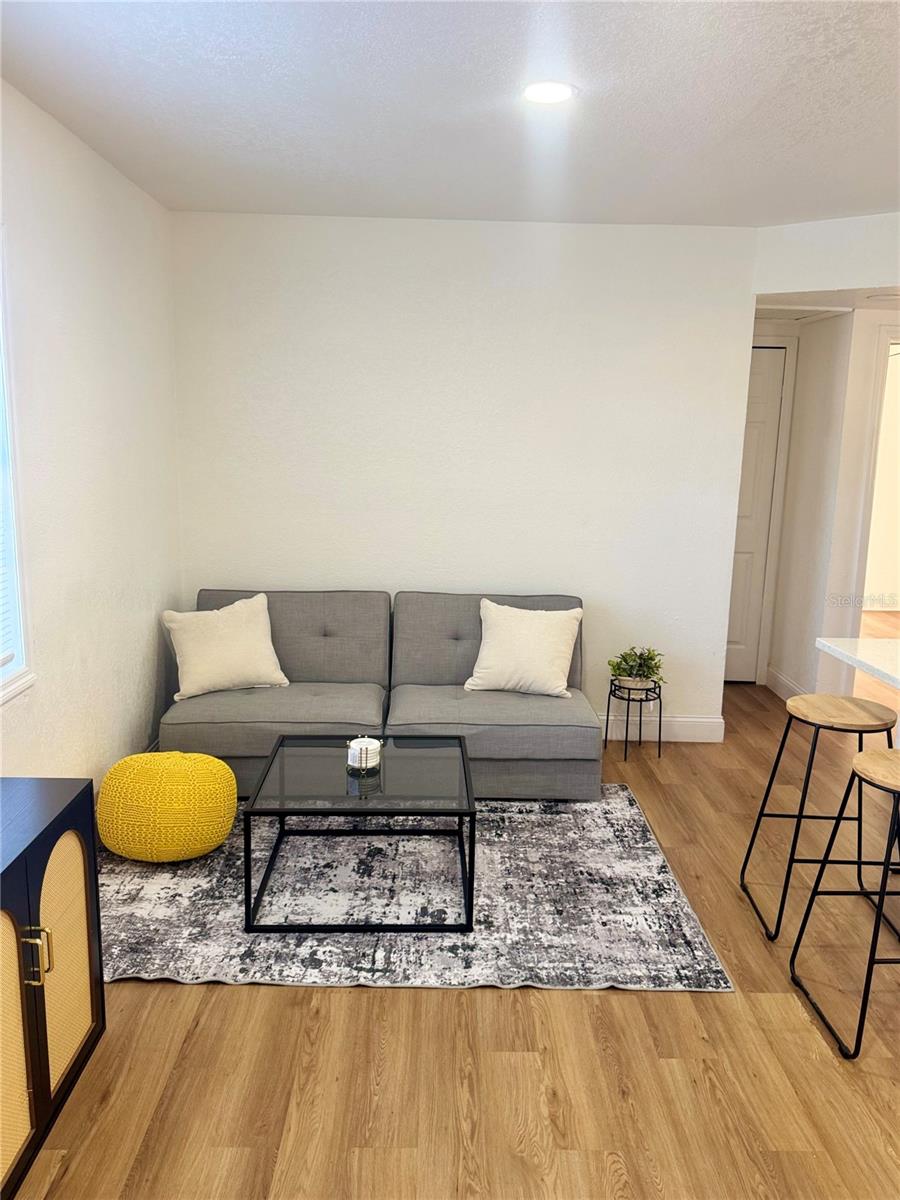 Image 5 of 12 For 3022 Meadow Street 1