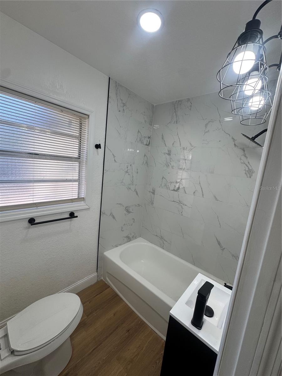 Image 9 of 12 For 3022 Meadow Street 1