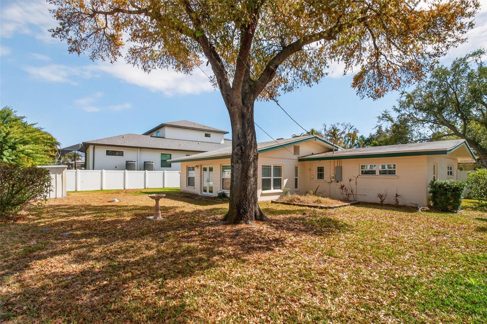 Image 17 of 21 For 440 Lido Way Ne