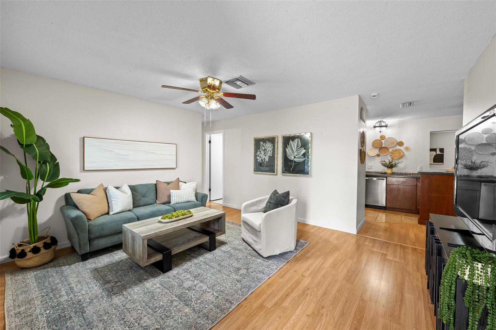 Image 3 of 27 For 1363 Essex Drive