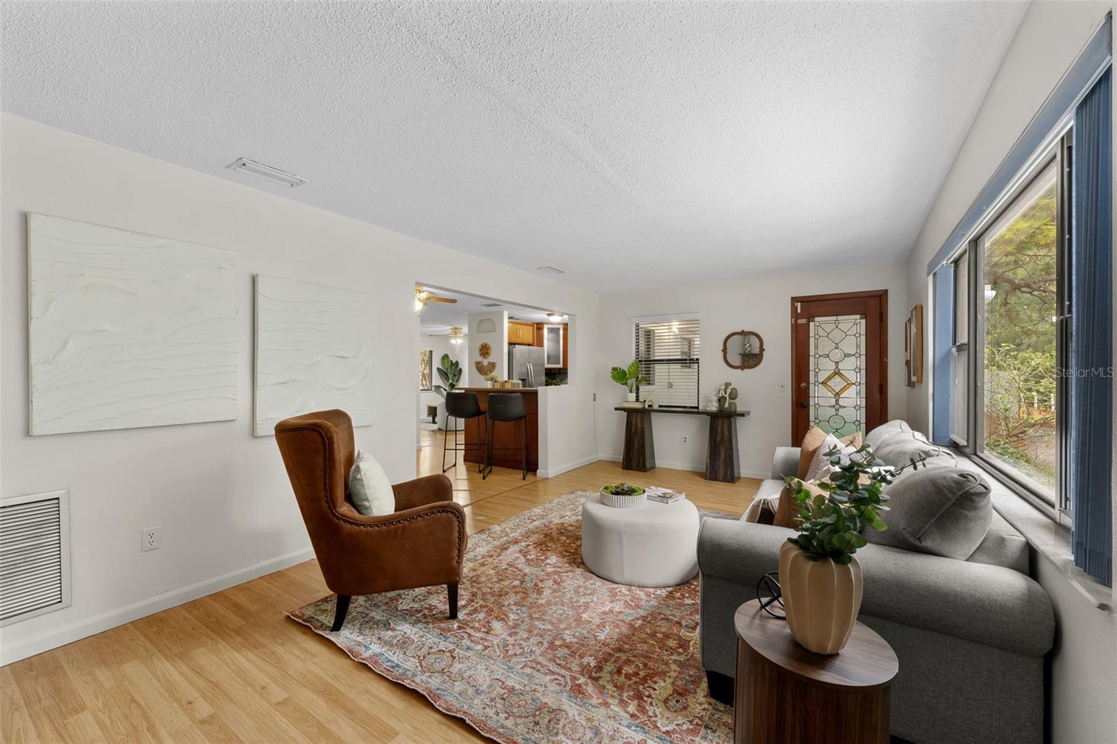 Image 8 of 27 For 1363 Essex Drive