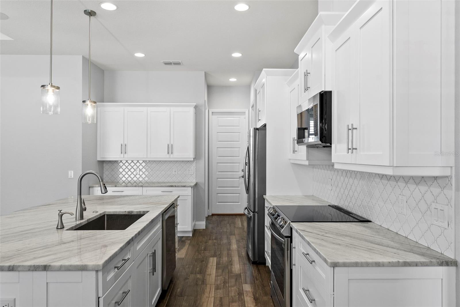 Image 17 of 60 For 6786 Bentridge Drive