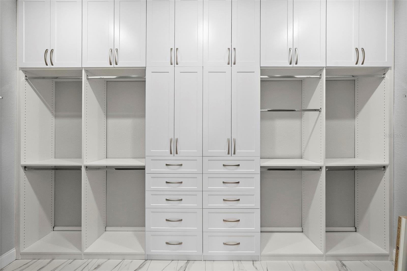 Image 27 of 60 For 6786 Bentridge Drive