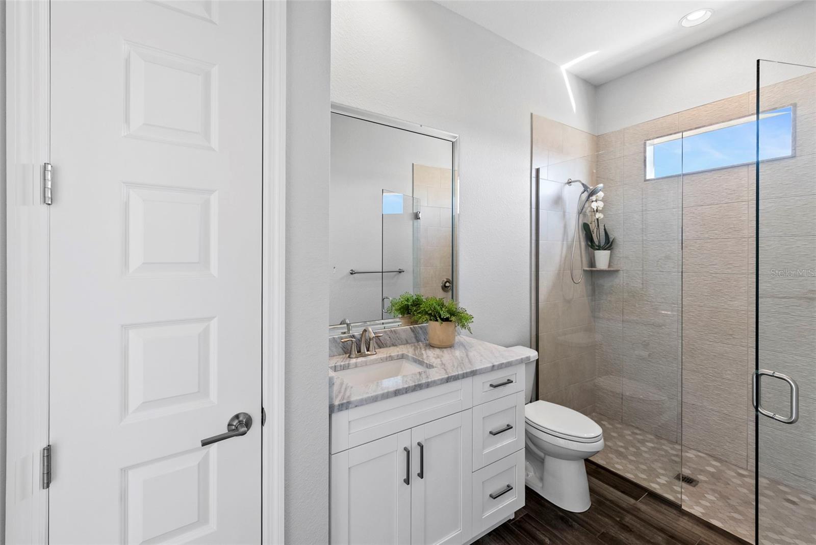 Image 38 of 60 For 6786 Bentridge Drive