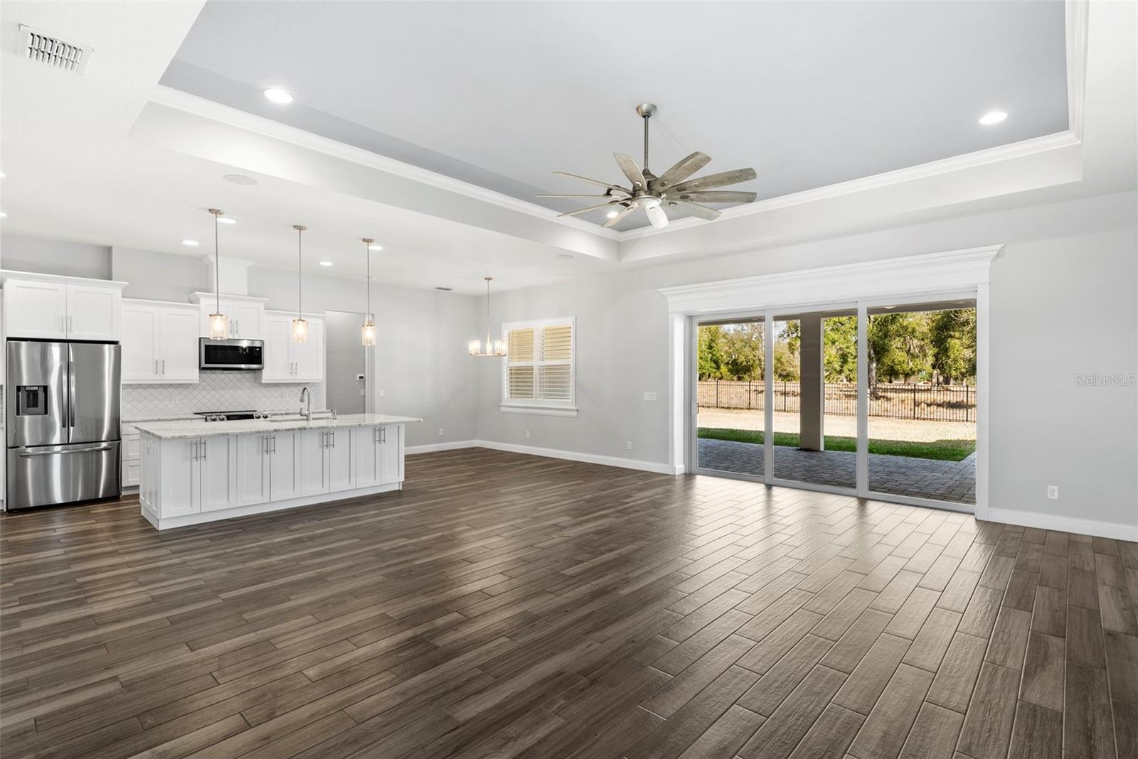 Image 7 of 60 For 6786 Bentridge Drive