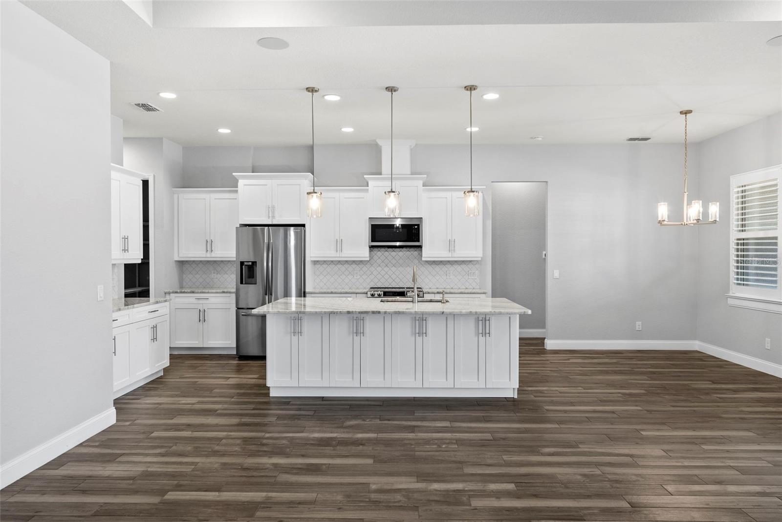 Image 8 of 60 For 6786 Bentridge Drive