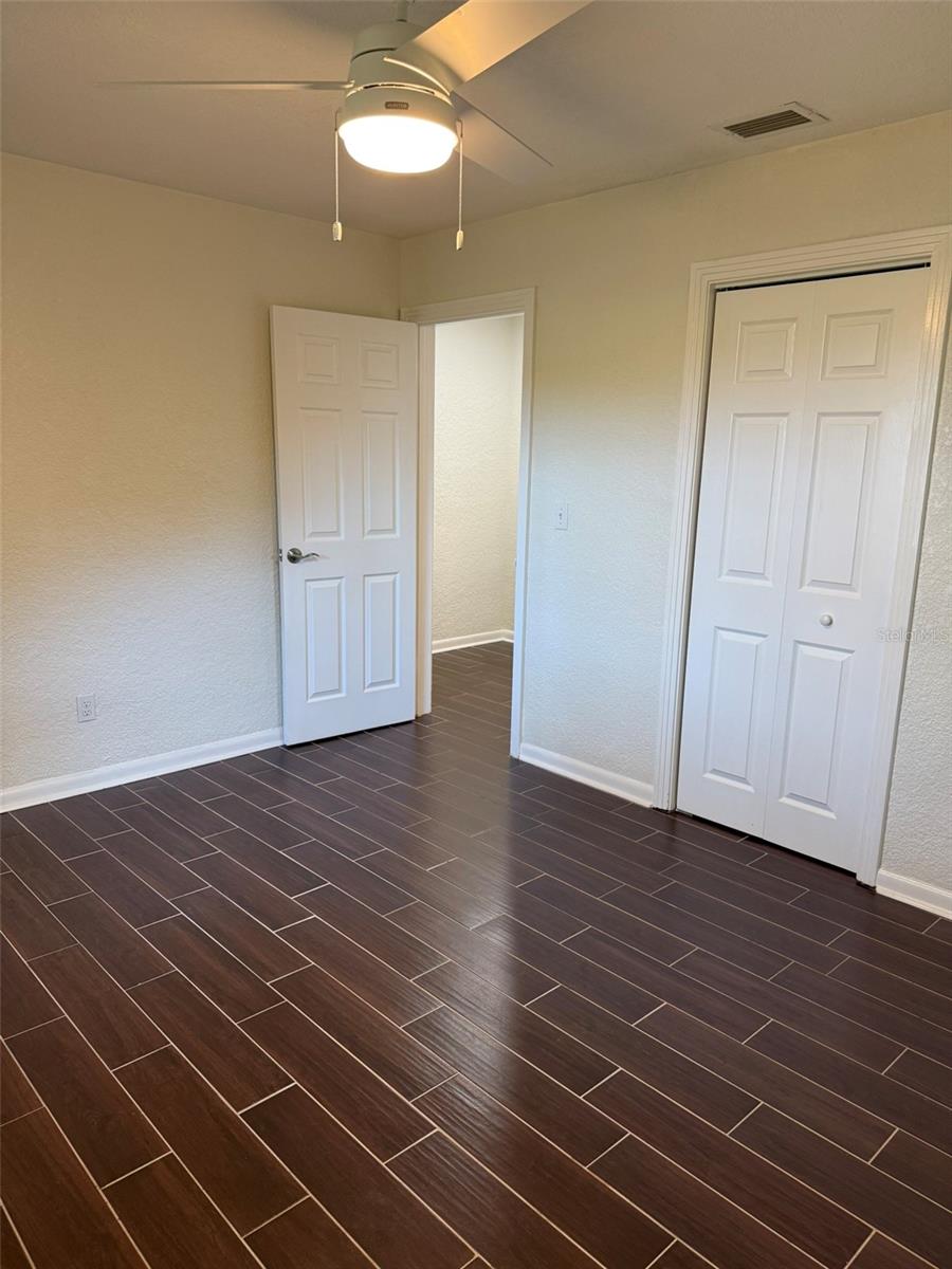 Image 11 of 20 For 1917 Gilbert Street