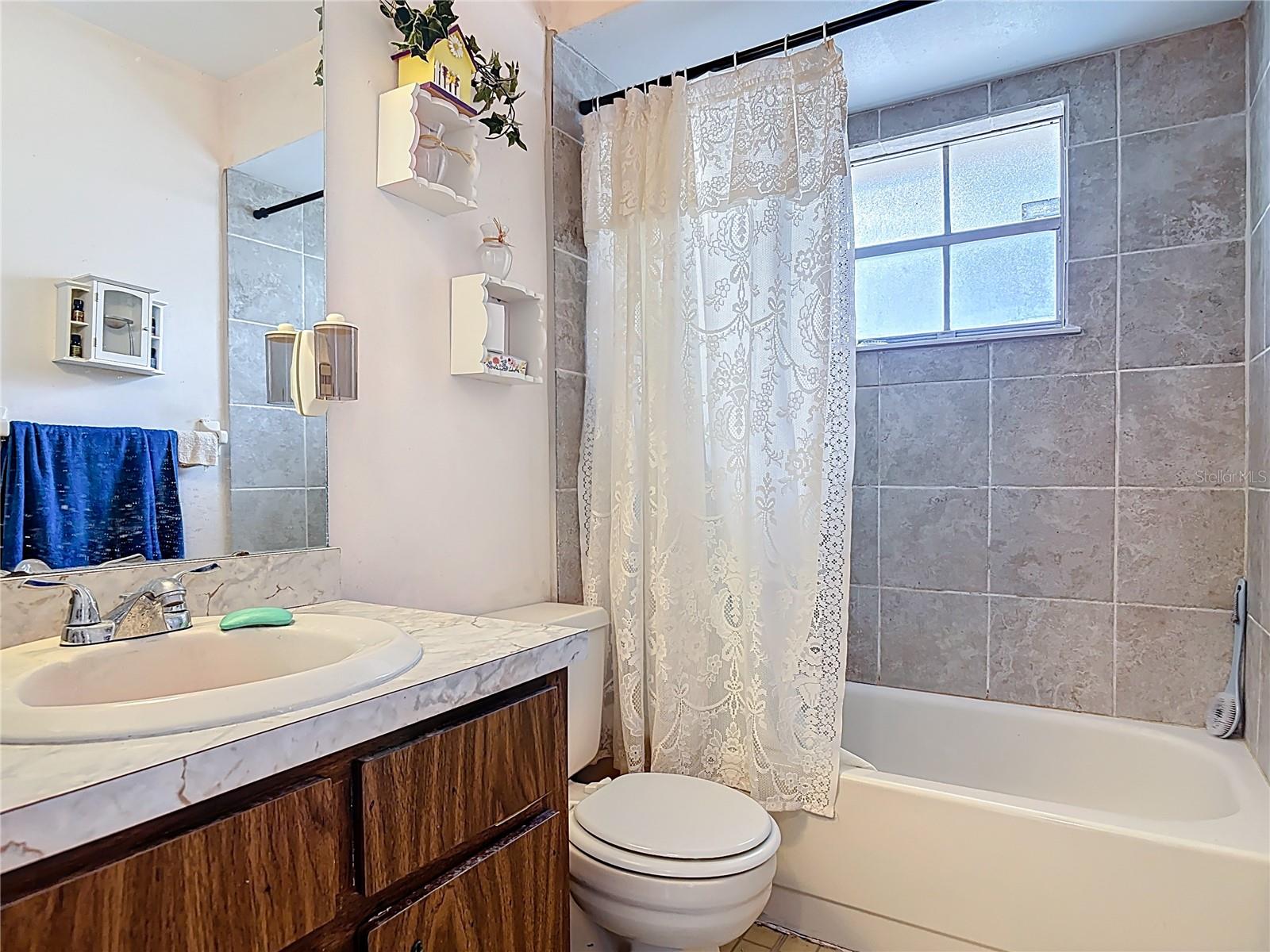 Image 28 of 66 For 1808 Portview Avenue