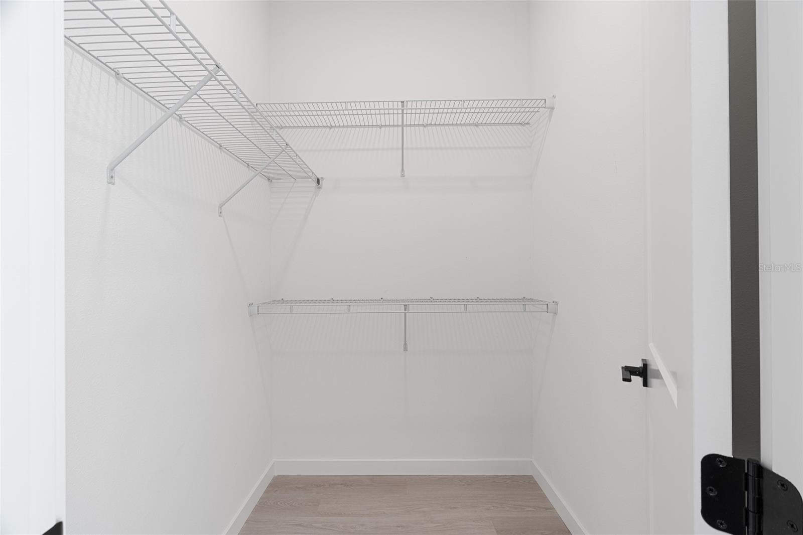 Image 23 of 39 For 2585 Crane Avenue