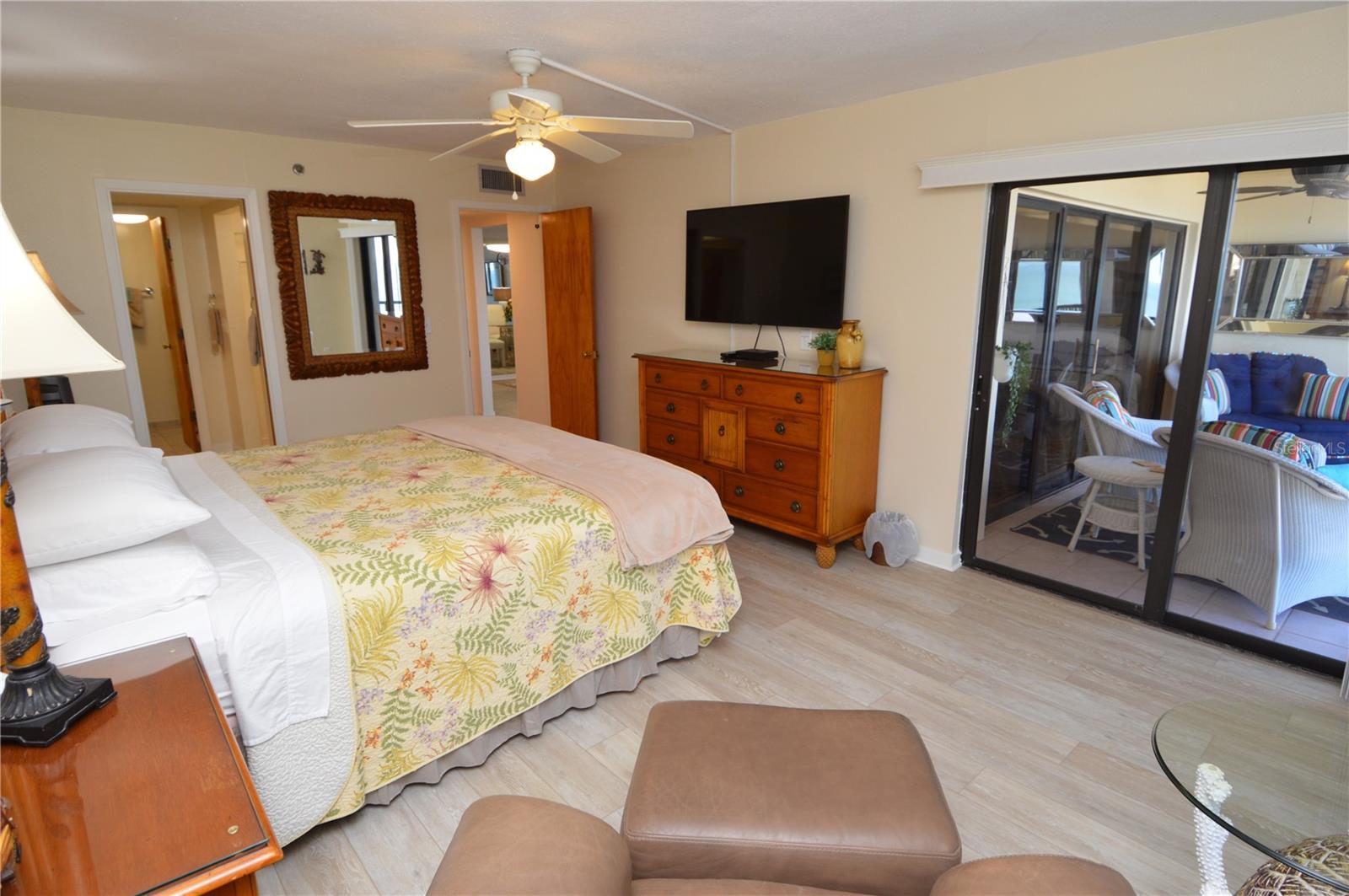 Image 37 of 88 For 900 Gulf Boulevard 907