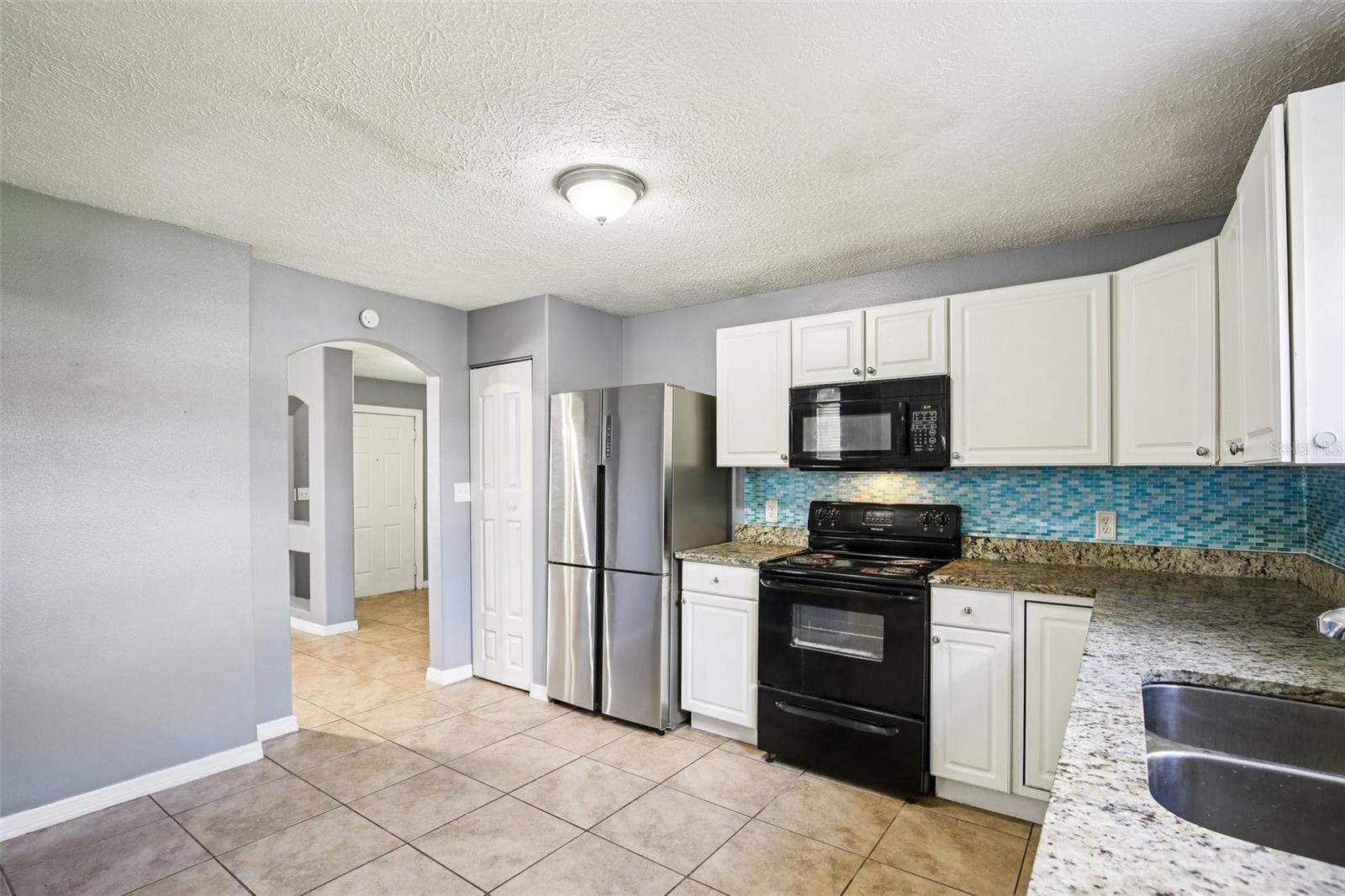 Image 11 of 31 For 3905 West Lake Drive