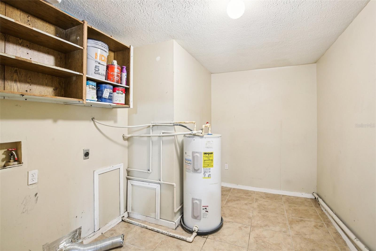 Image 13 of 31 For 3905 West Lake Drive