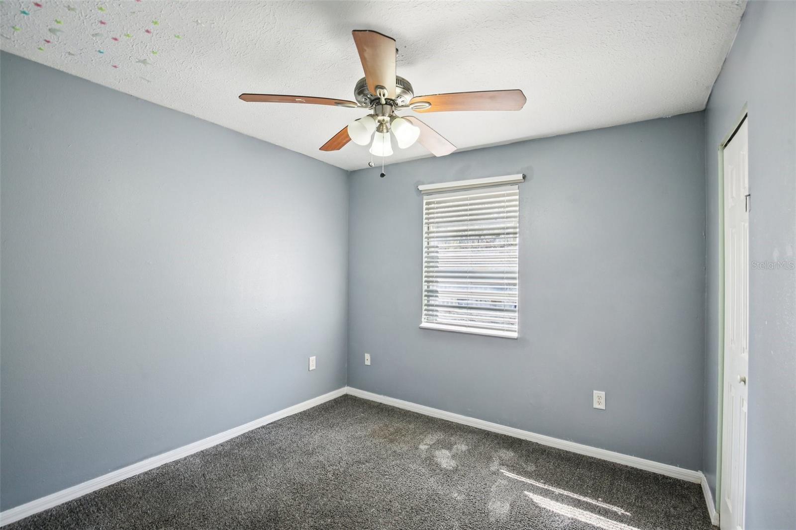 Image 15 of 31 For 3905 West Lake Drive