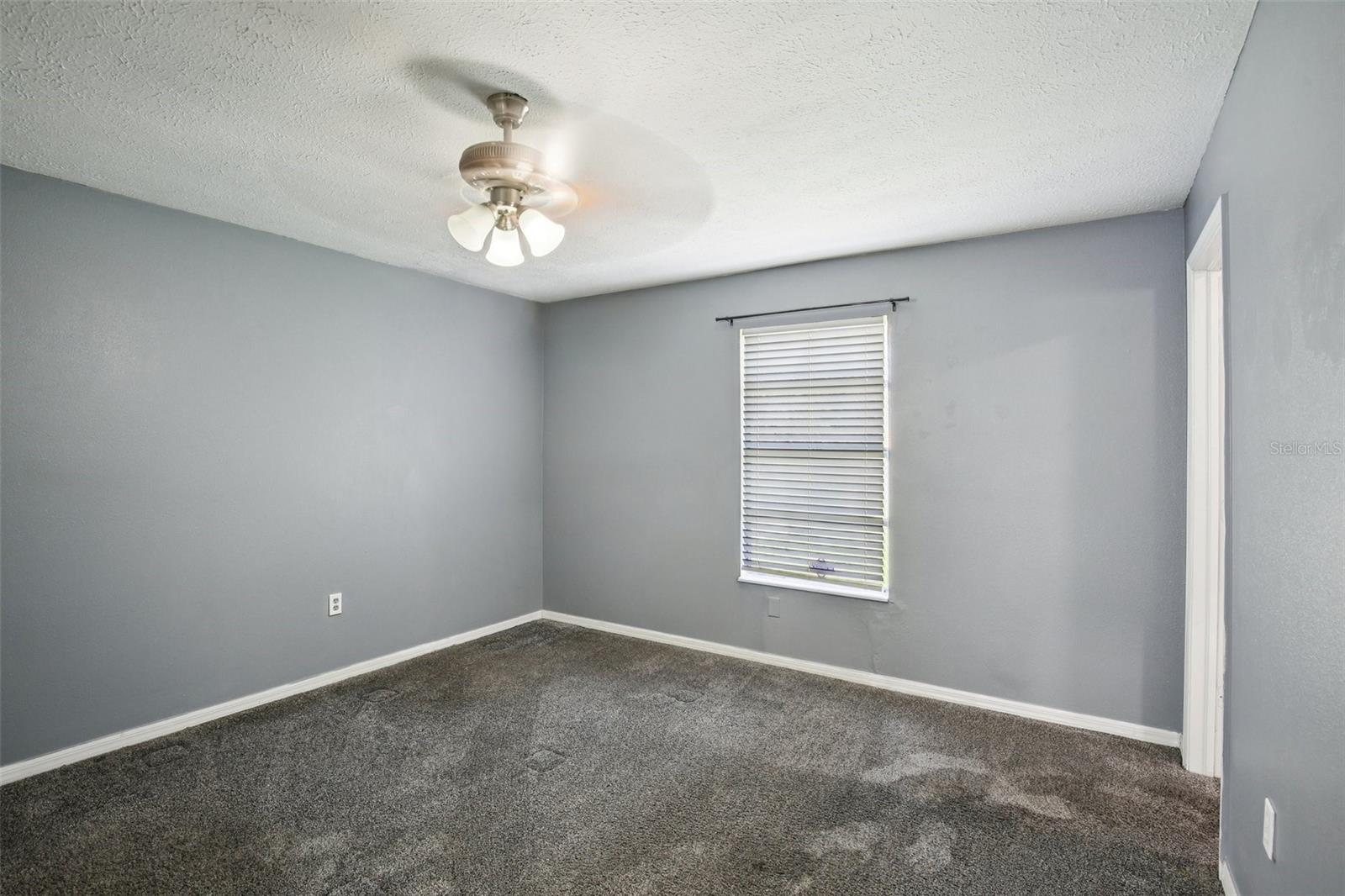 Image 20 of 31 For 3905 West Lake Drive