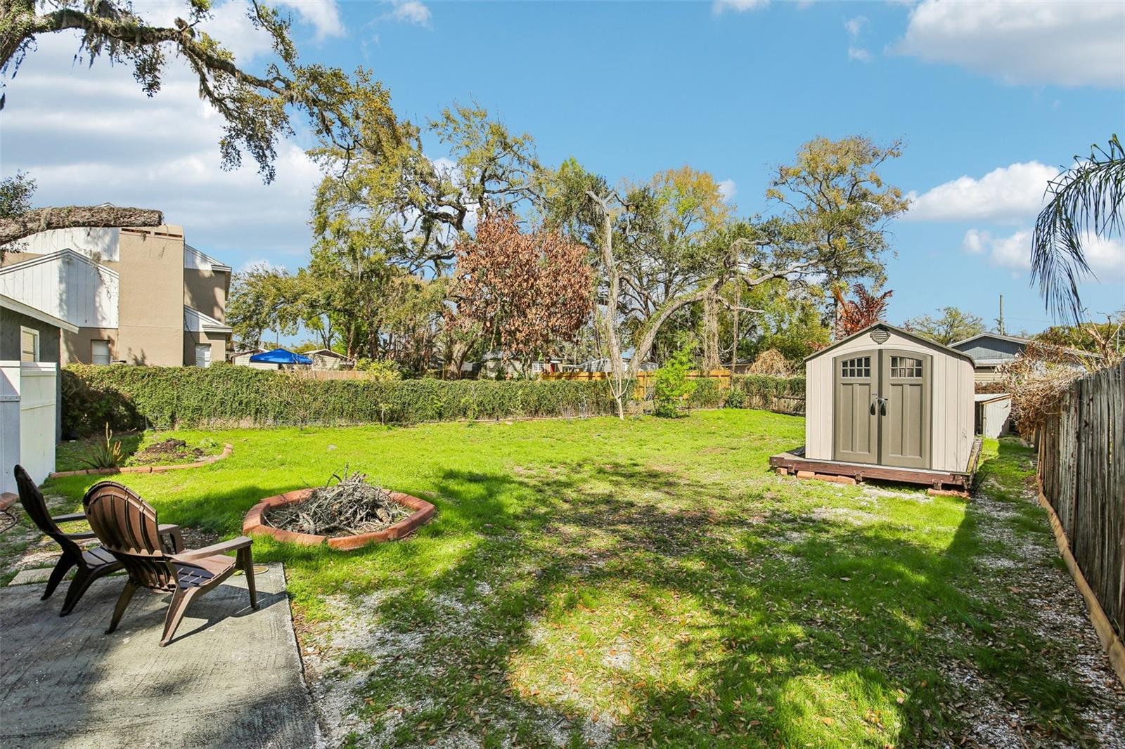 Image 25 of 31 For 3905 West Lake Drive