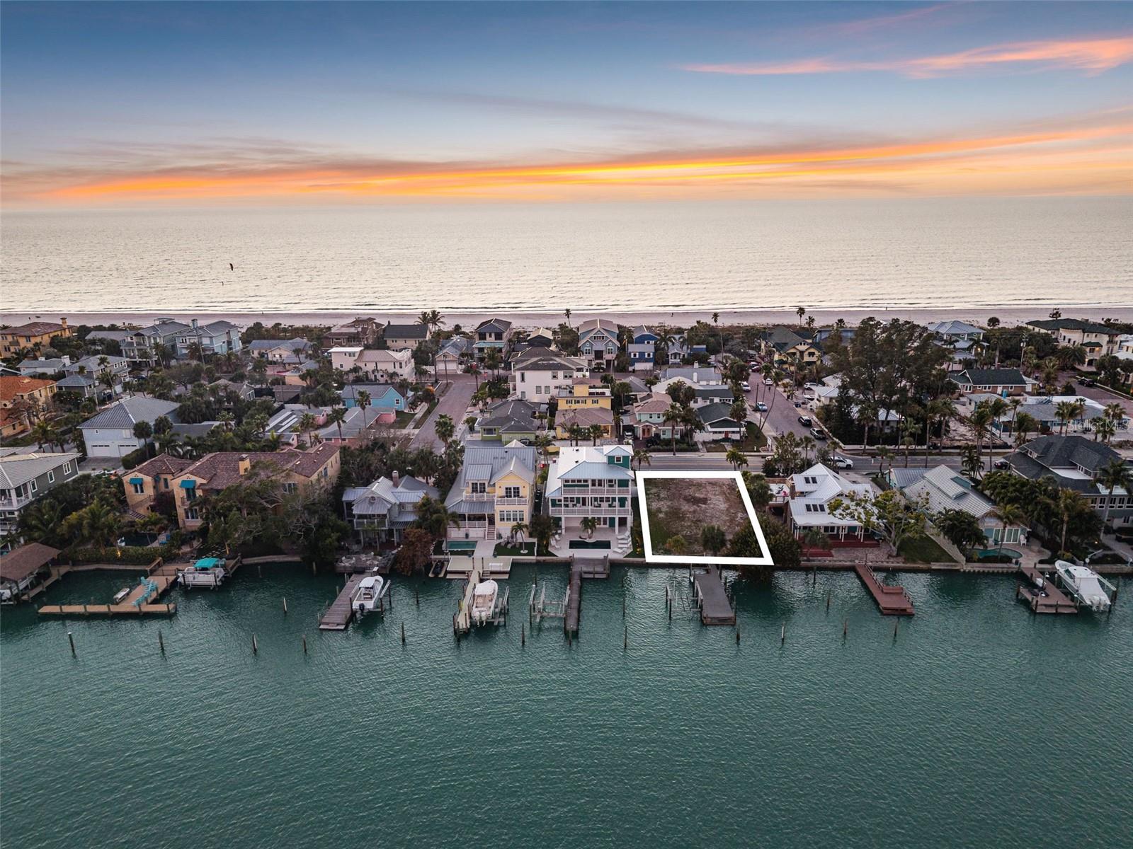 Image 10 of 11 For 2505 Pass A Grille Way