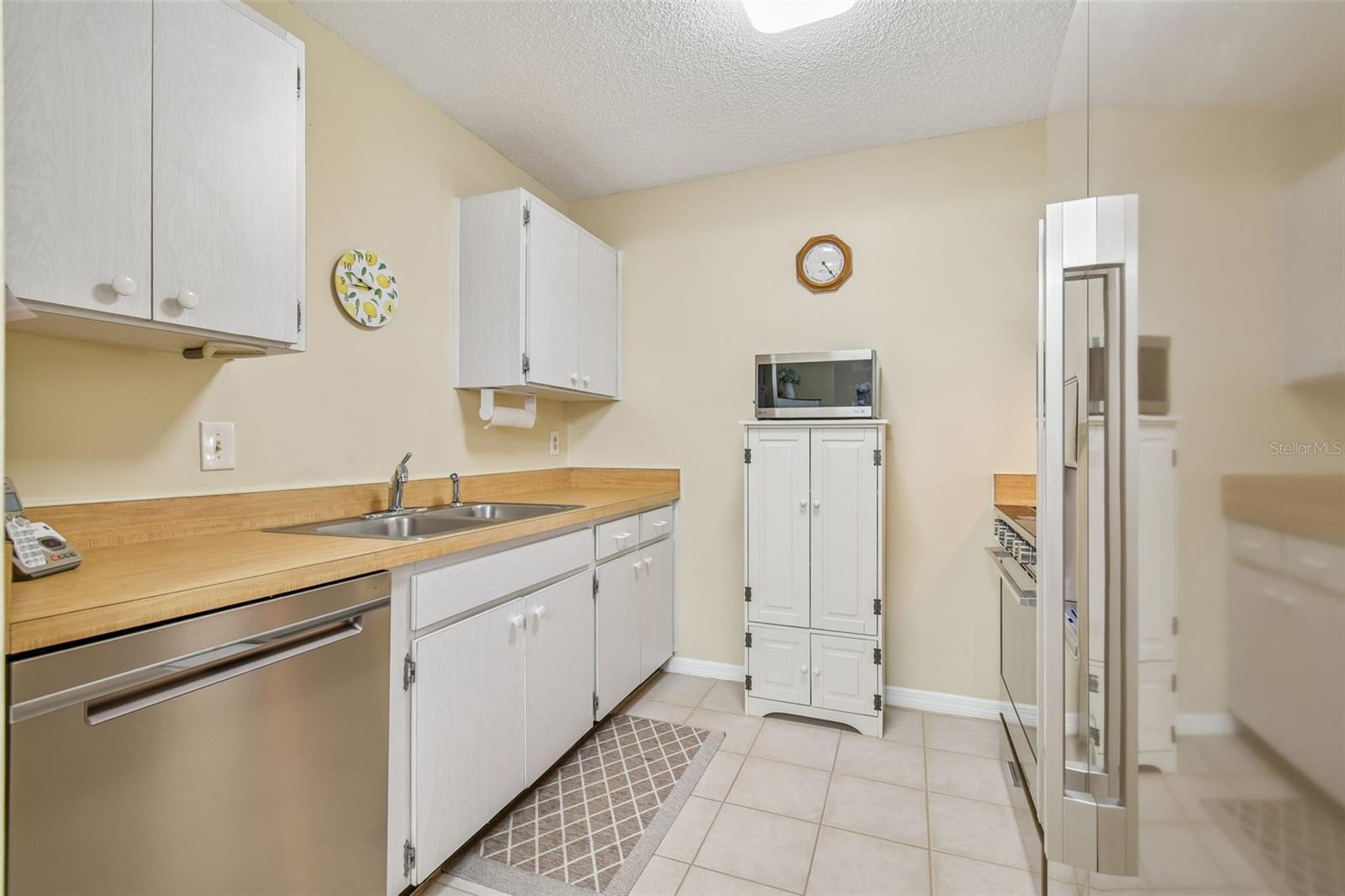 Image 10 of 69 For 2211 Grenadier Drive 140