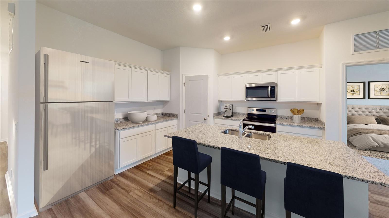 Image 4 of 11 For 14505 Italy Ave