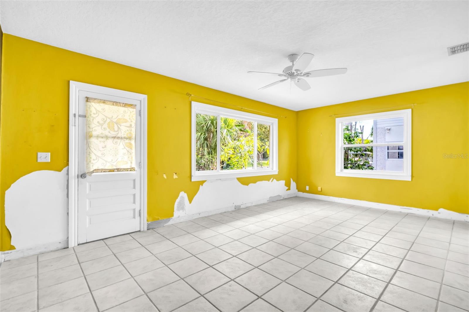 Image 13 of 45 For 402 Orchid Lane Lane