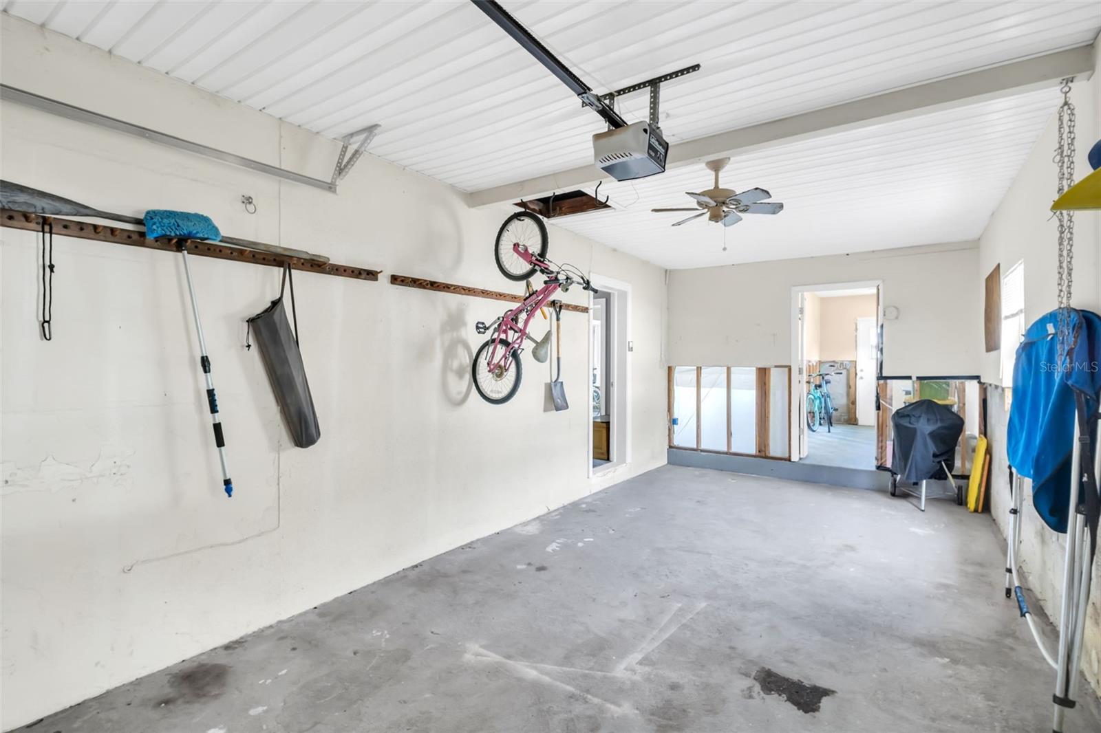 Image 29 of 45 For 402 Orchid Lane Lane