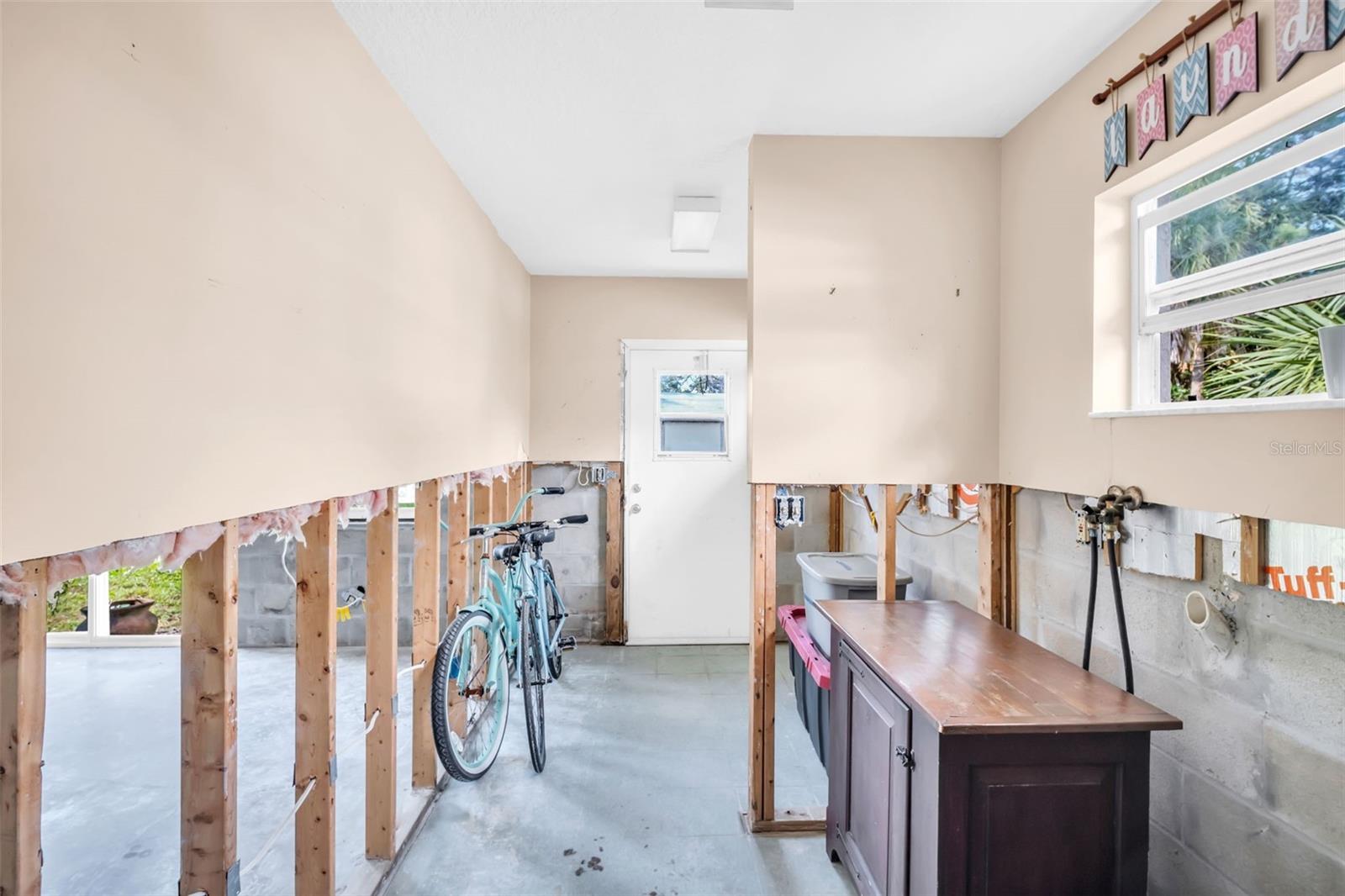 Image 30 of 45 For 402 Orchid Lane Lane