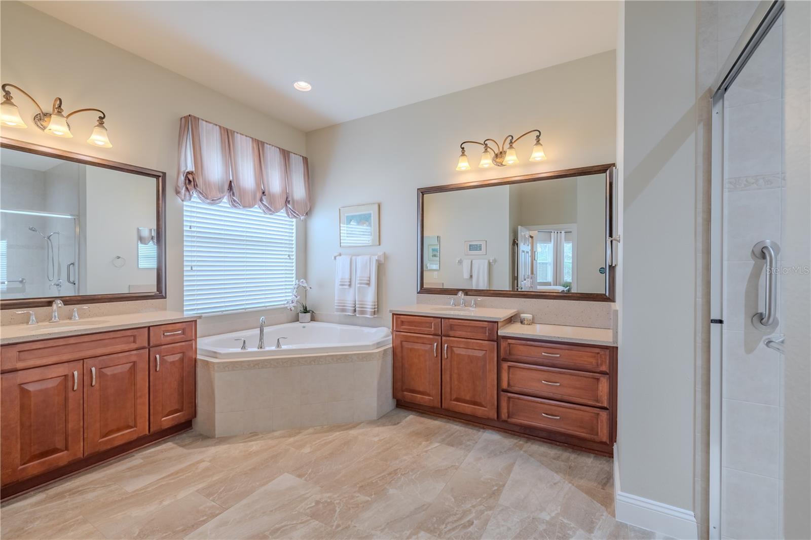 Image 33 of 91 For 5008 Ruby Flats Drive