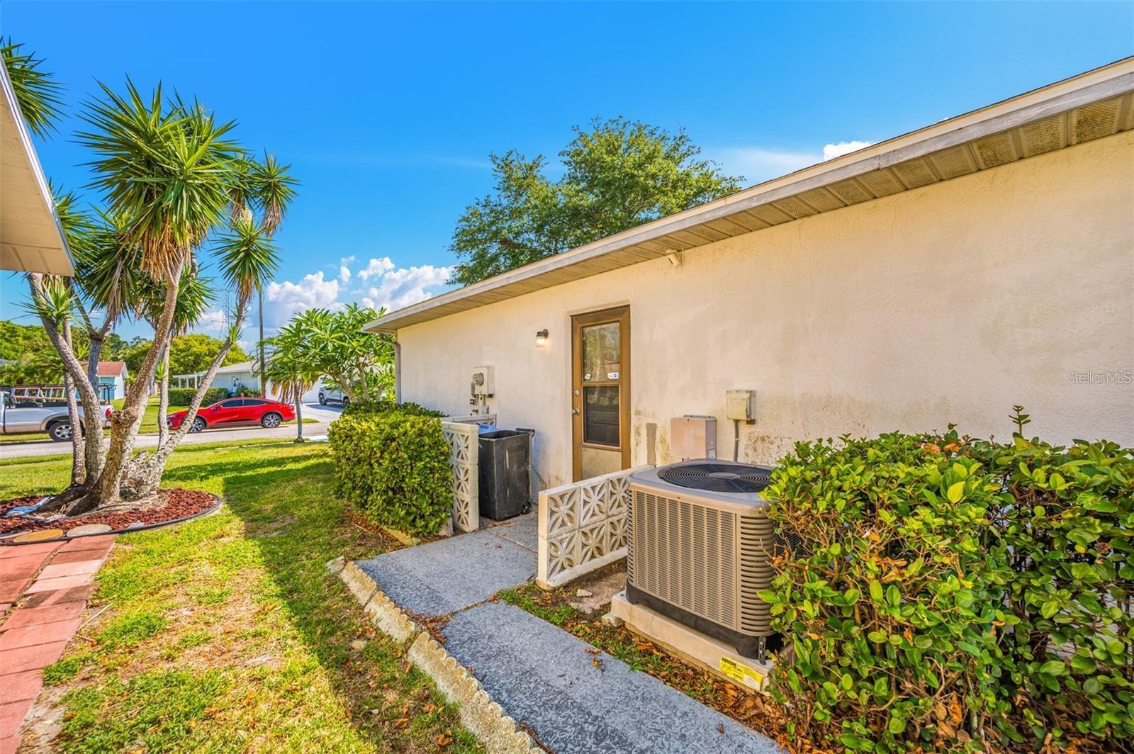 Image 5 of 31 For 4175 103rd Avenue N