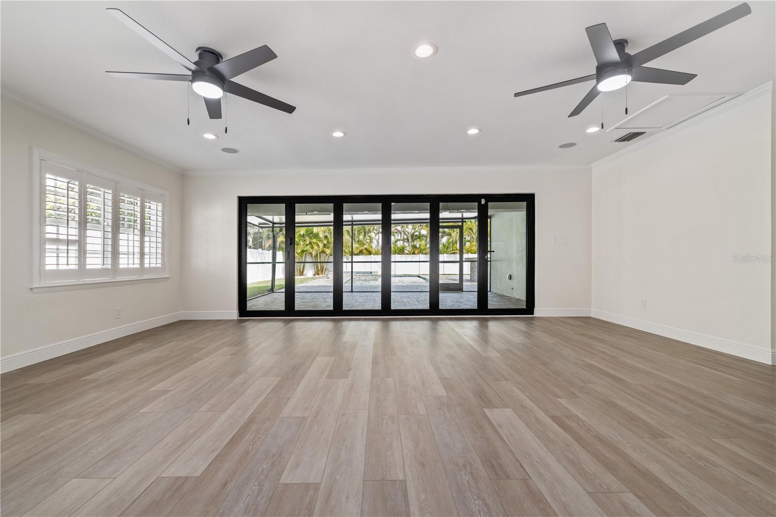 Image 11 of 35 For 5009 Neptune Way