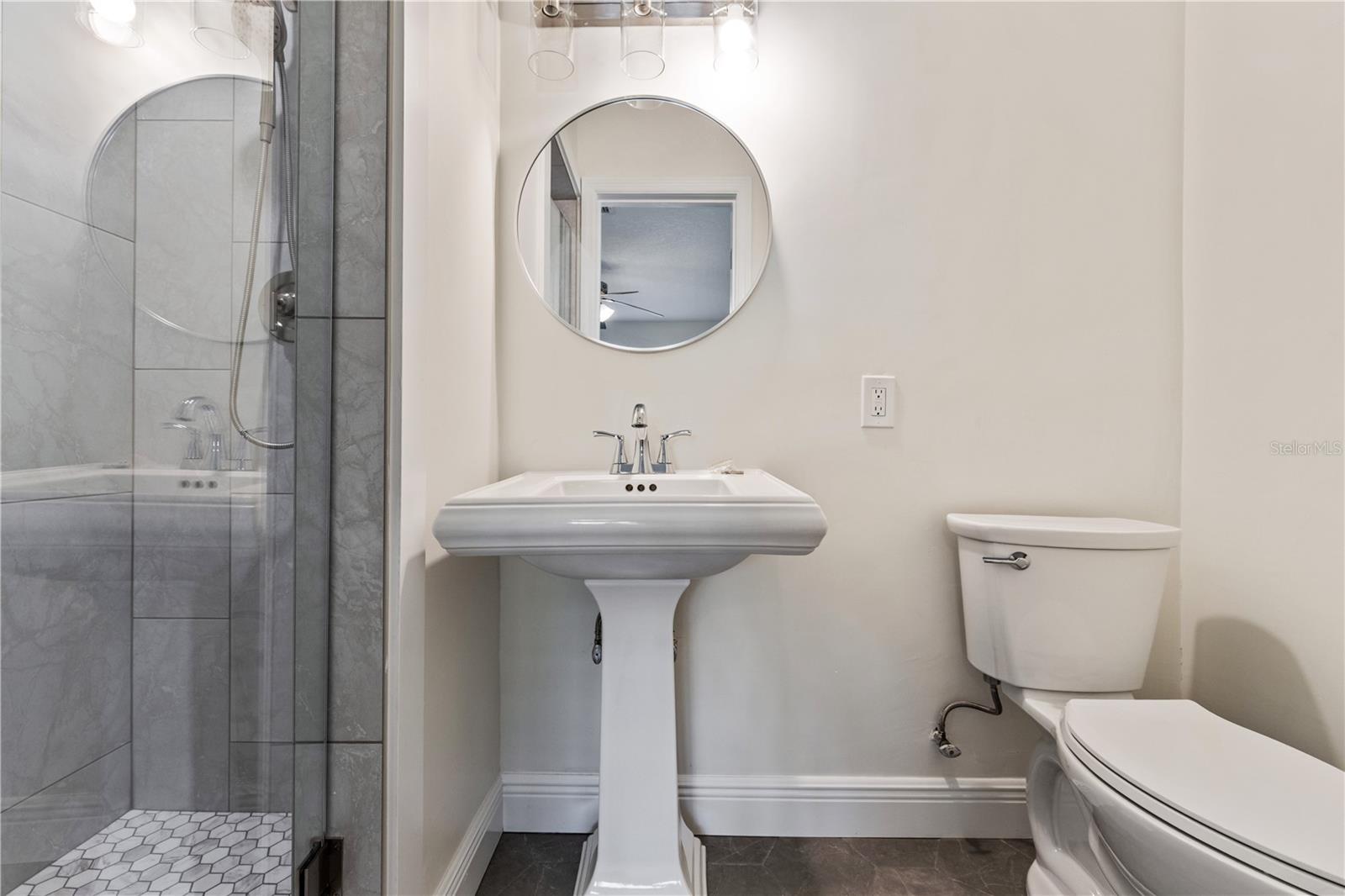 Image 29 of 35 For 5009 Neptune Way