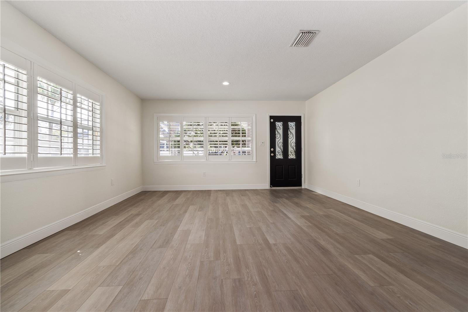 Image 3 of 35 For 5009 Neptune Way