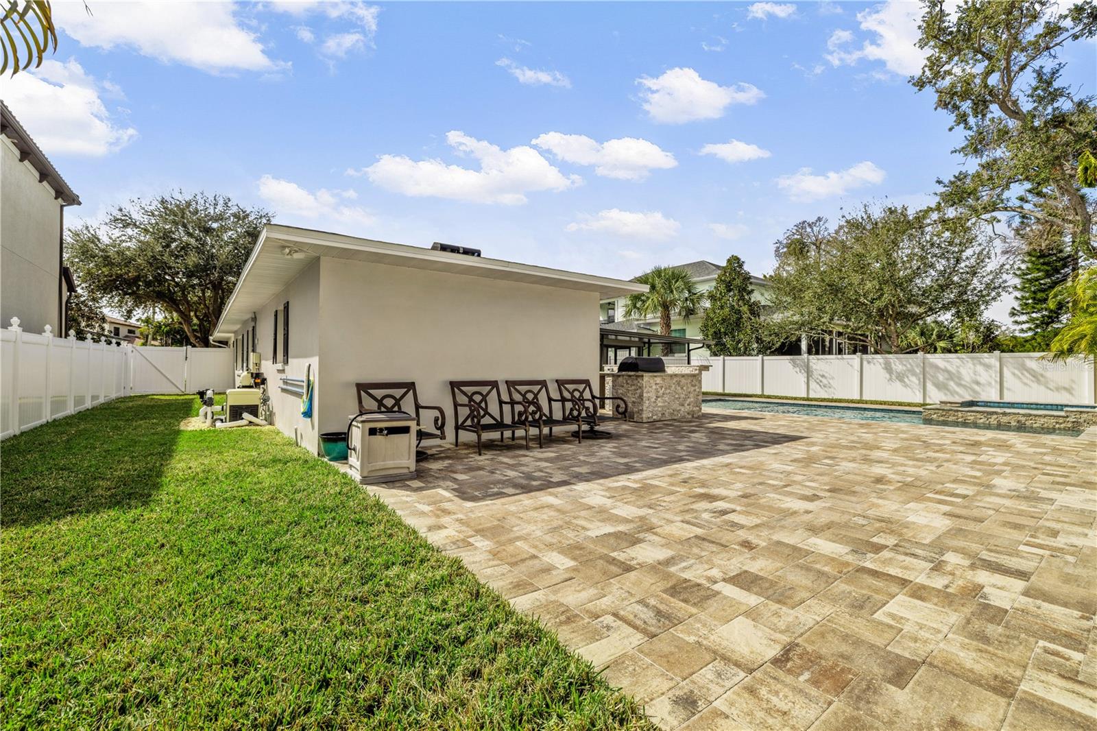 Image 33 of 35 For 5009 Neptune Way