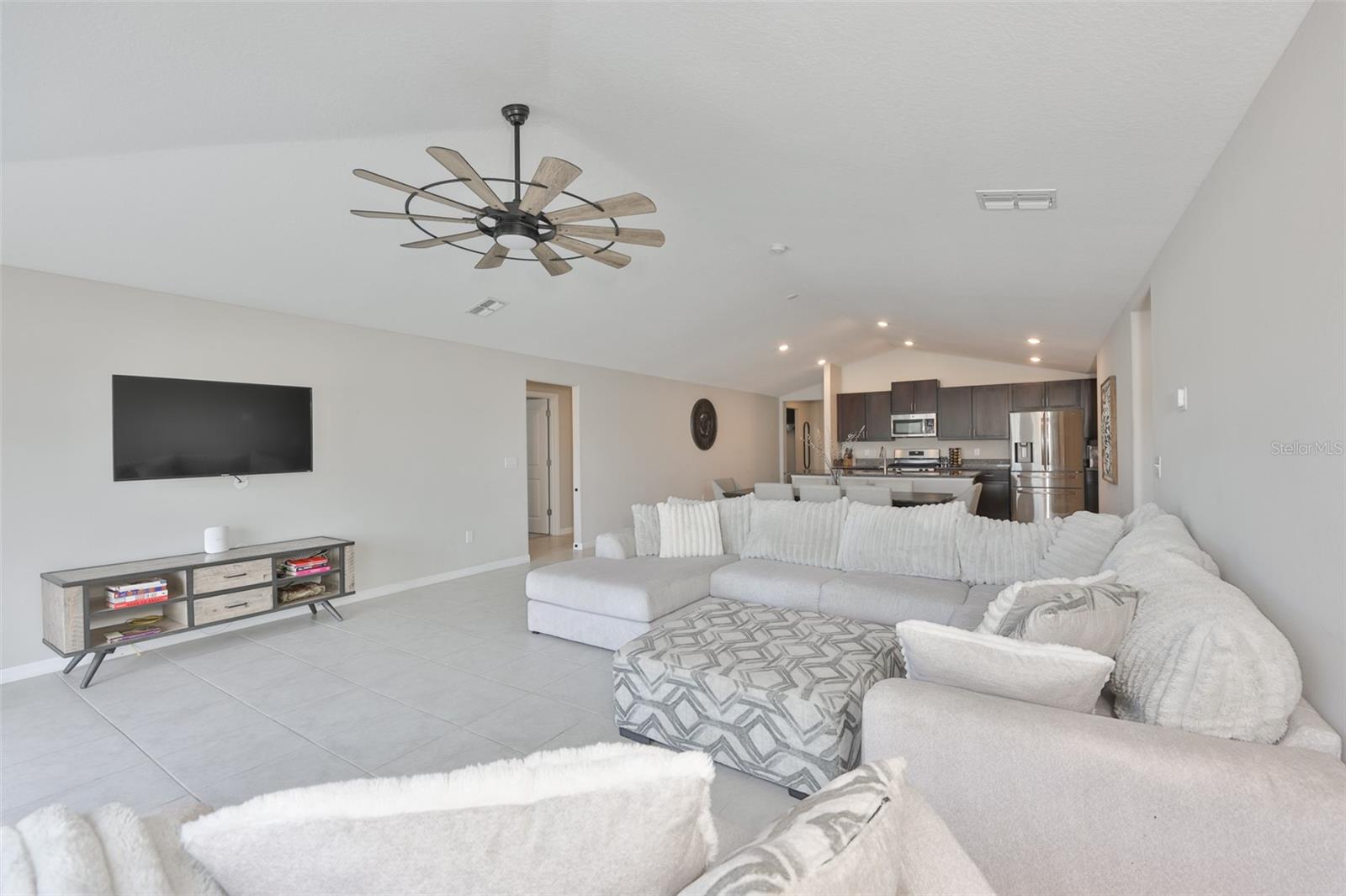 Image 15 of 49 For 9416 Channing Hill Drive