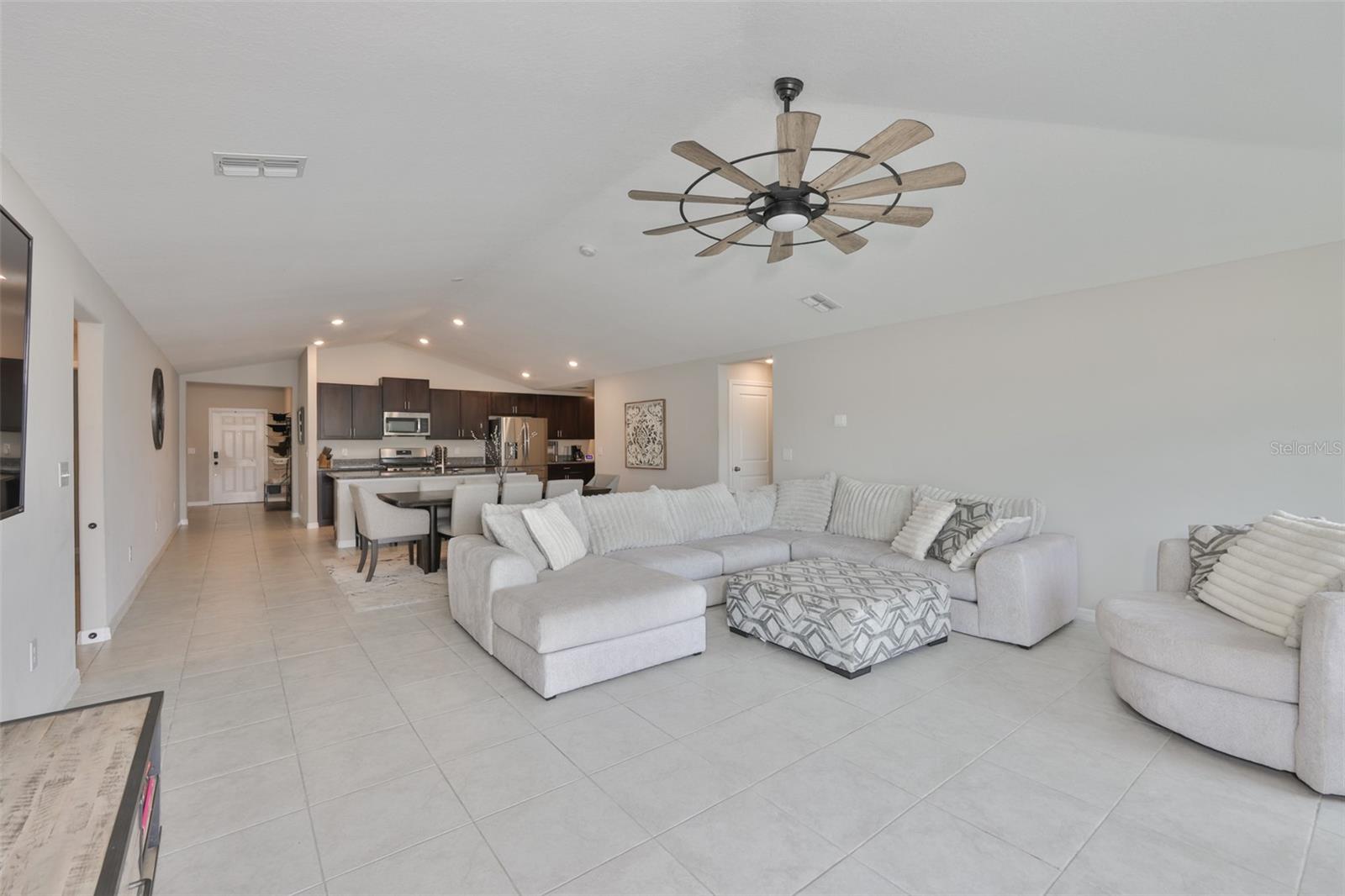 Image 17 of 49 For 9416 Channing Hill Drive