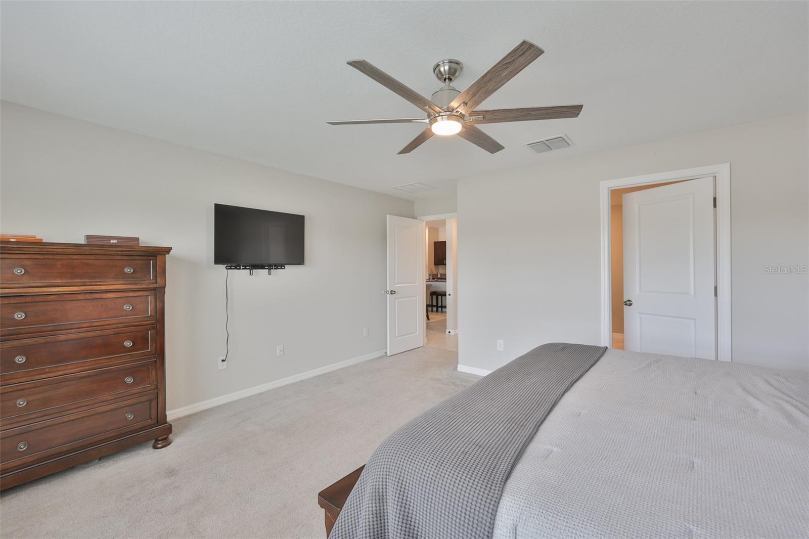 Image 23 of 49 For 9416 Channing Hill Drive