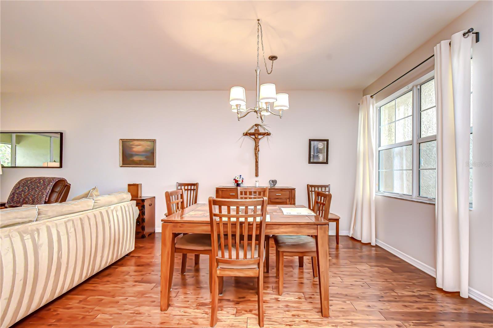 Image 6 of 35 For 16158 Amethyst Key Drive