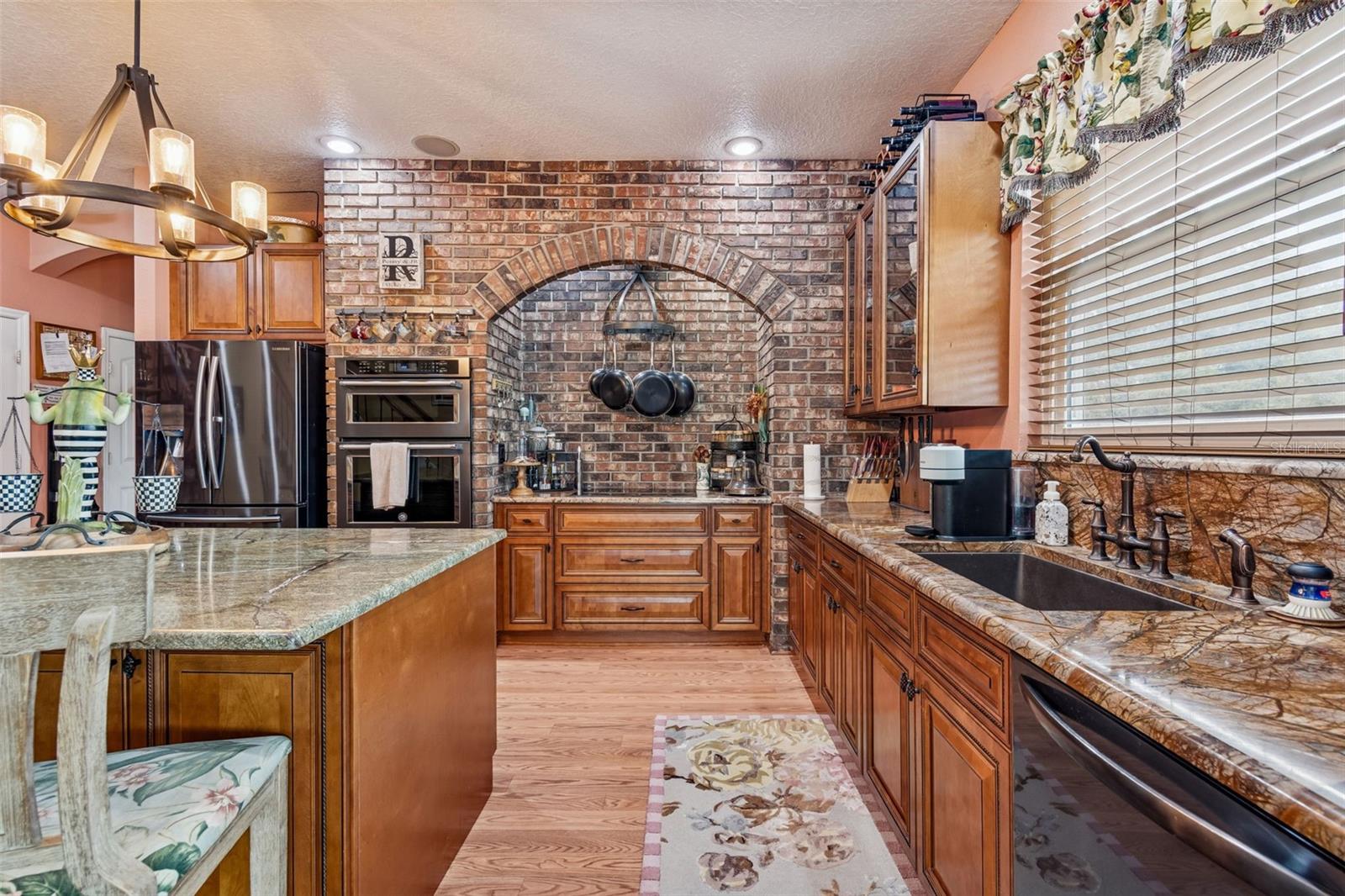 Image 16 of 100 For 2921 Lampp Road