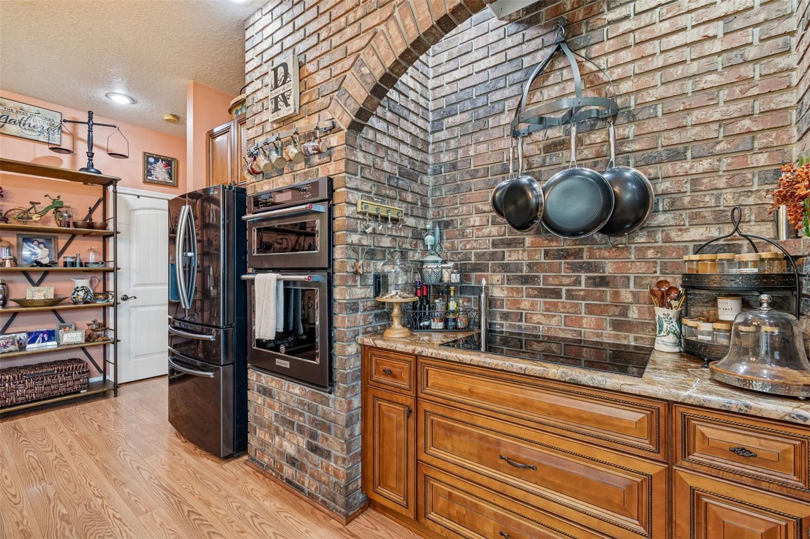 Image 18 of 100 For 2921 Lampp Road