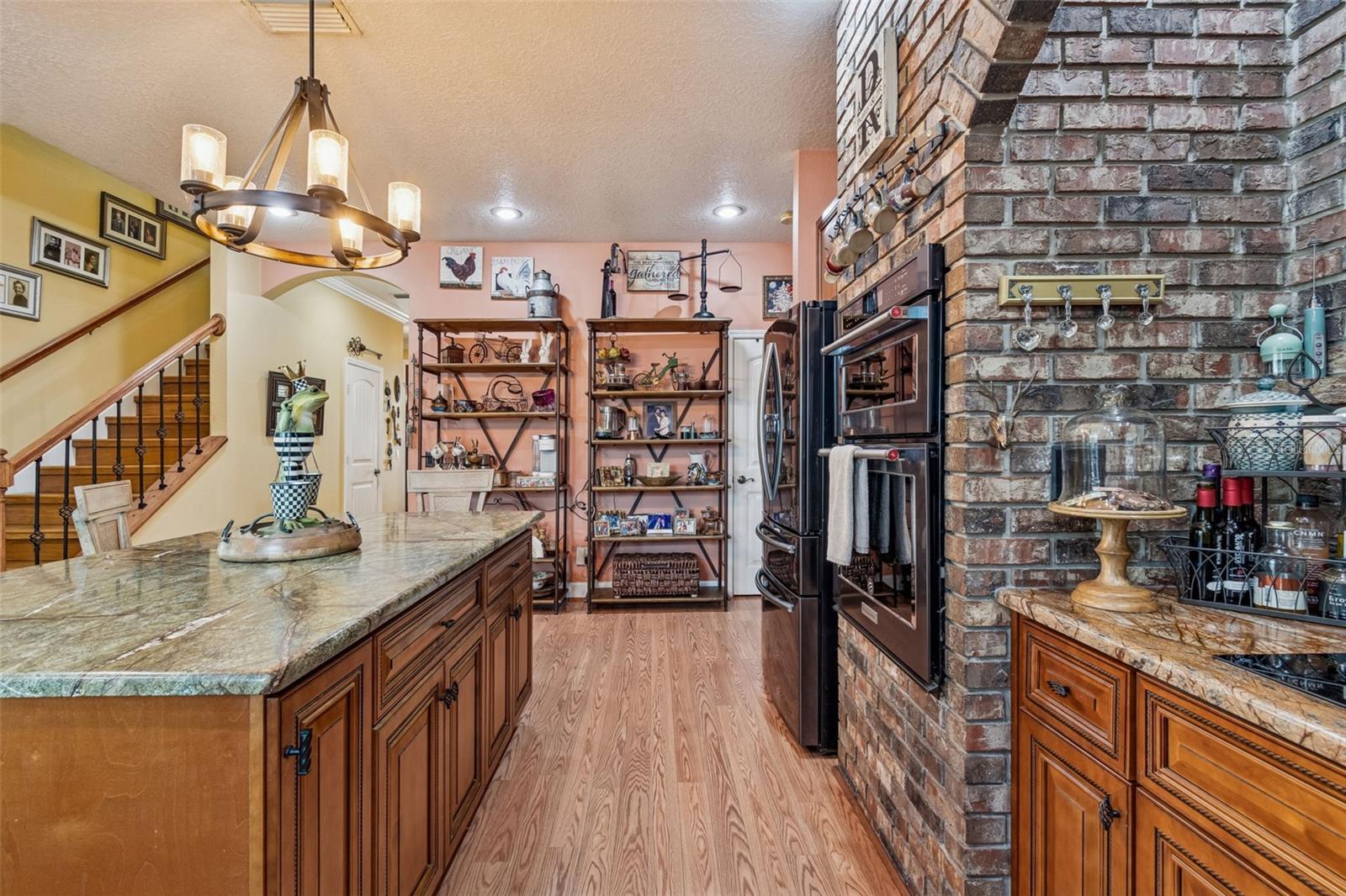 Image 19 of 100 For 2921 Lampp Road