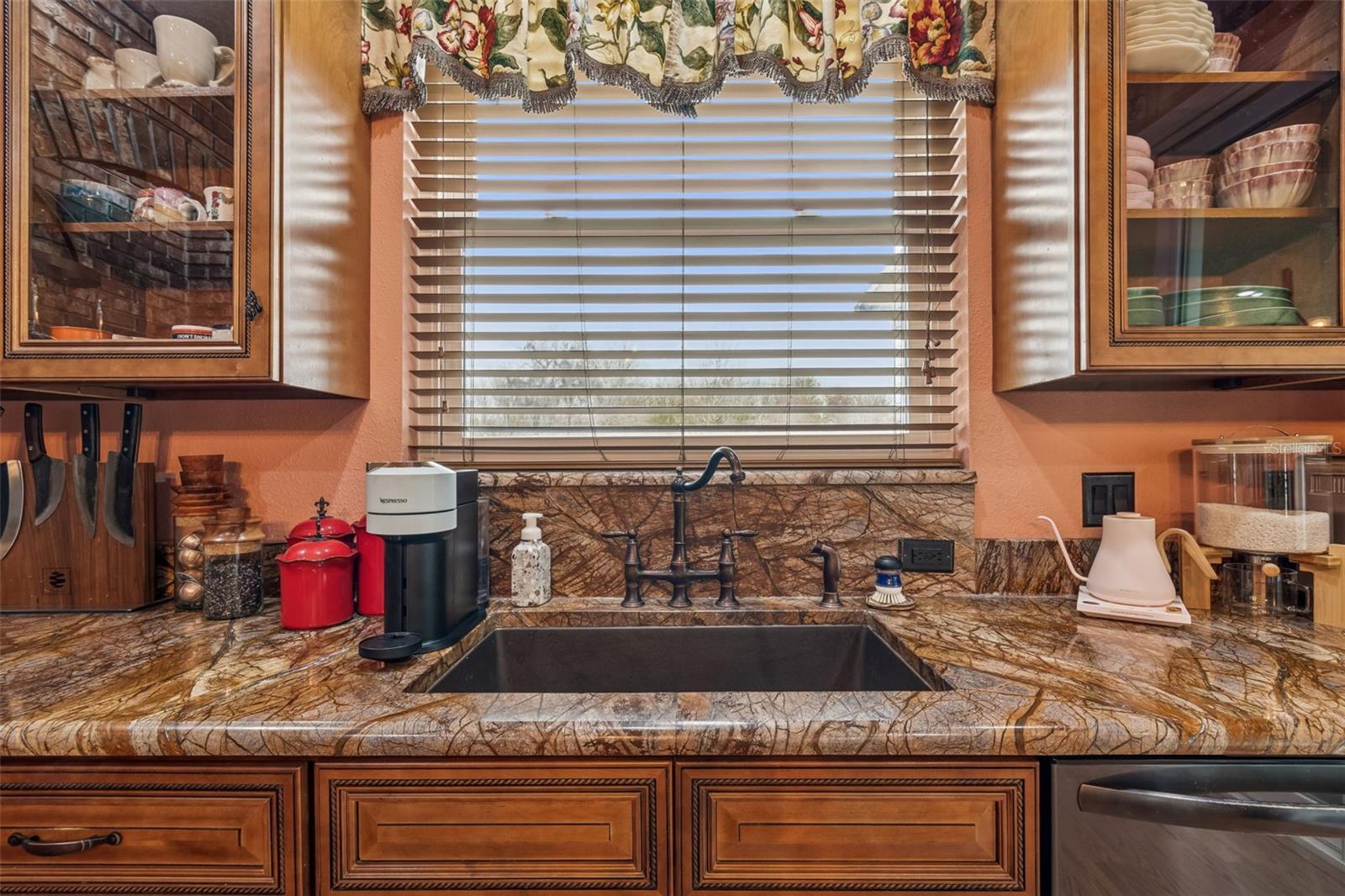 Image 25 of 100 For 2921 Lampp Road