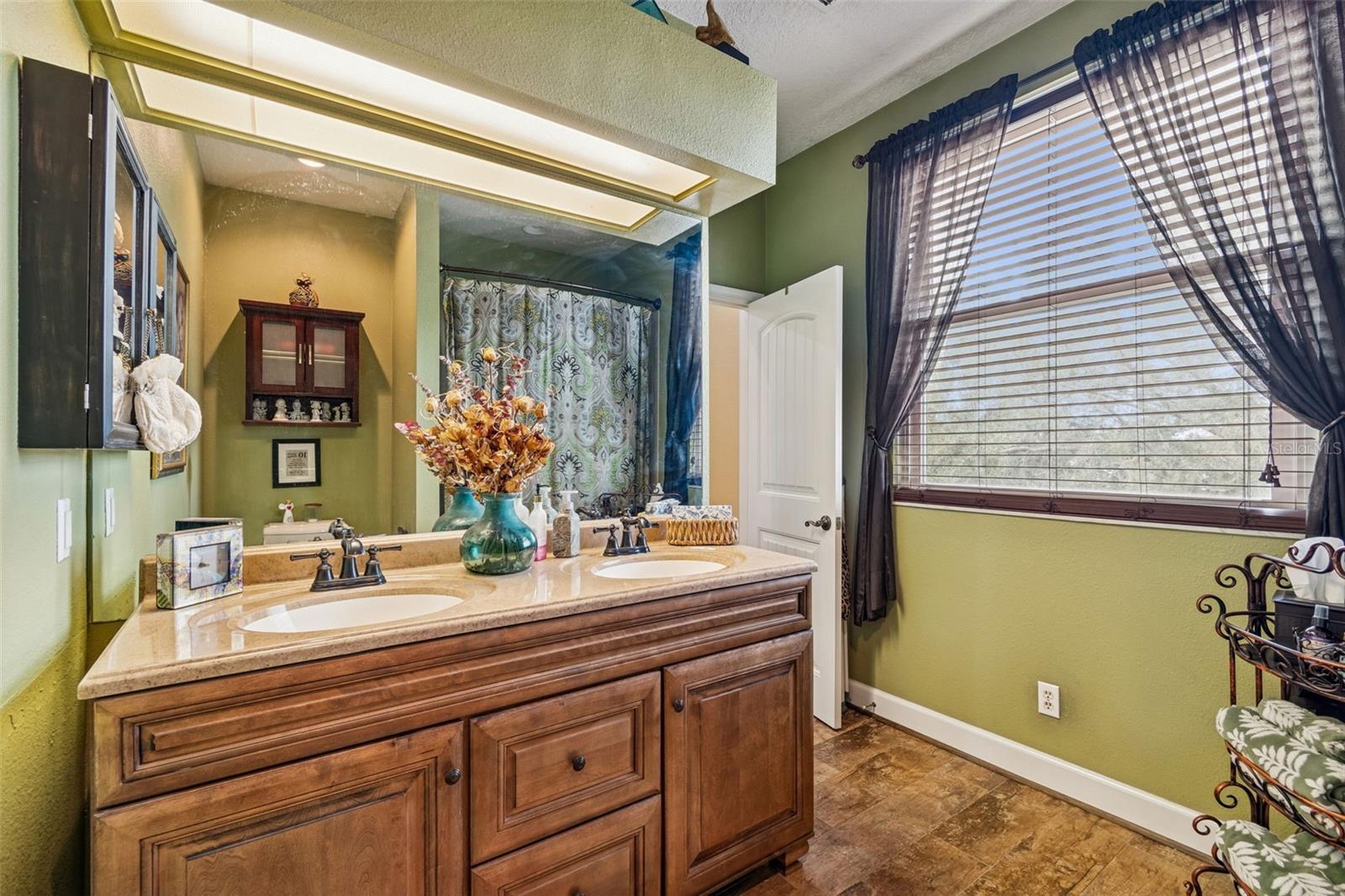 Image 54 of 100 For 2921 Lampp Road