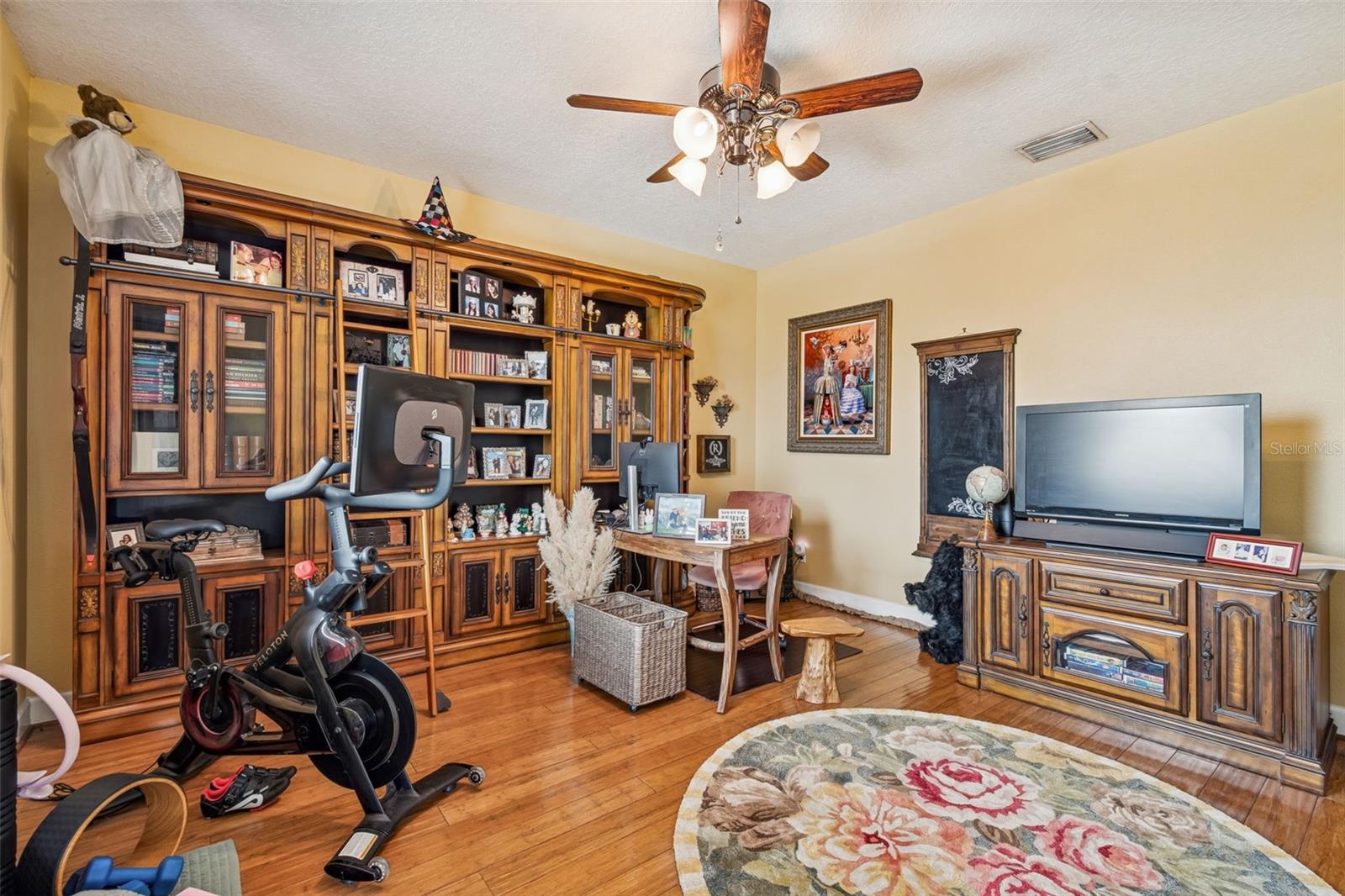 Image 62 of 100 For 2921 Lampp Road